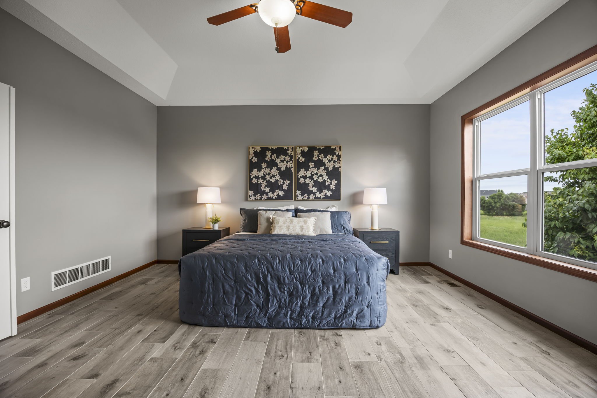 39-web-or-mls-4869 Merganser Dr-191.jpg
