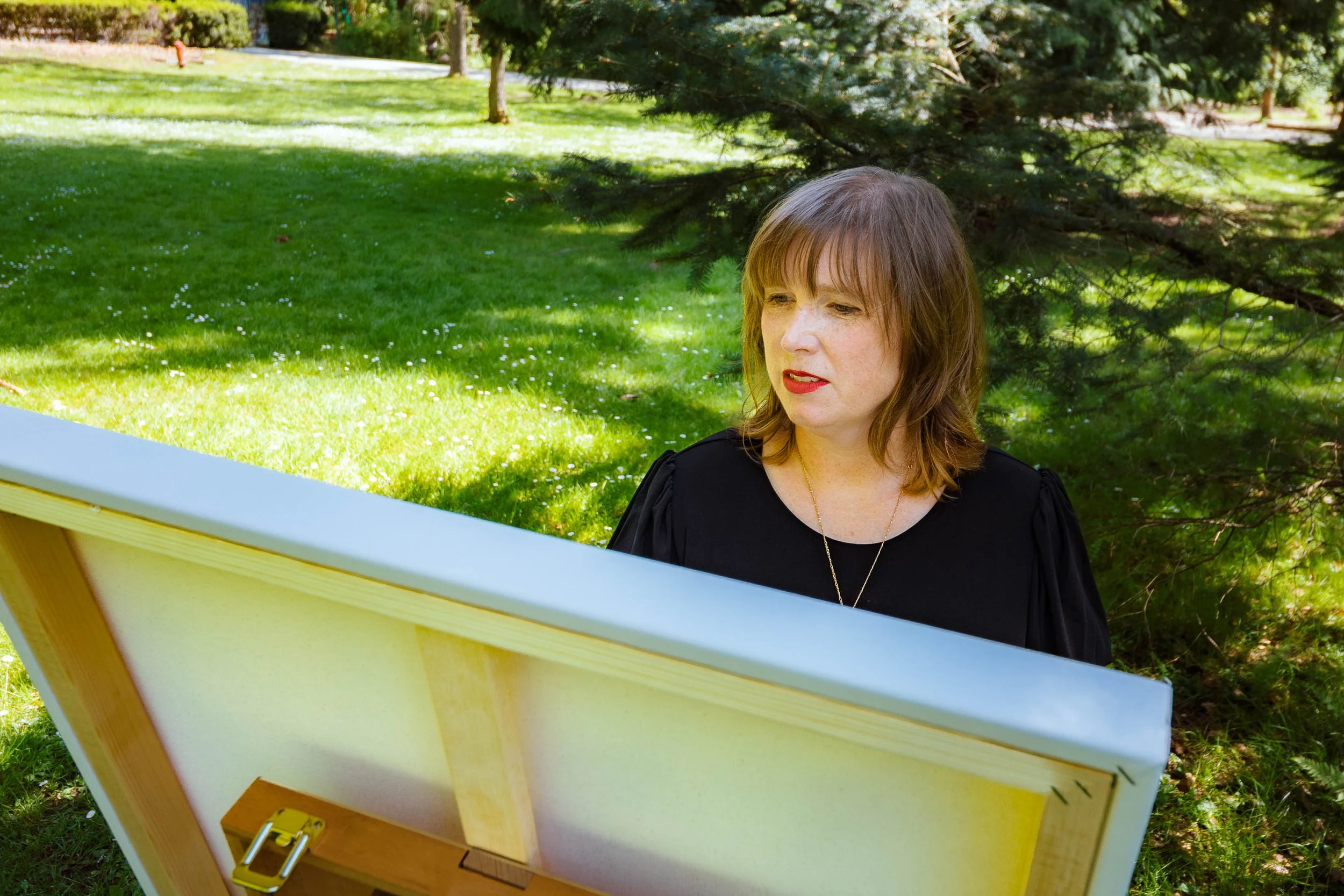 What to Expect from a Live Wedding Painter (Timeline, Setup, and Final Artwork)
