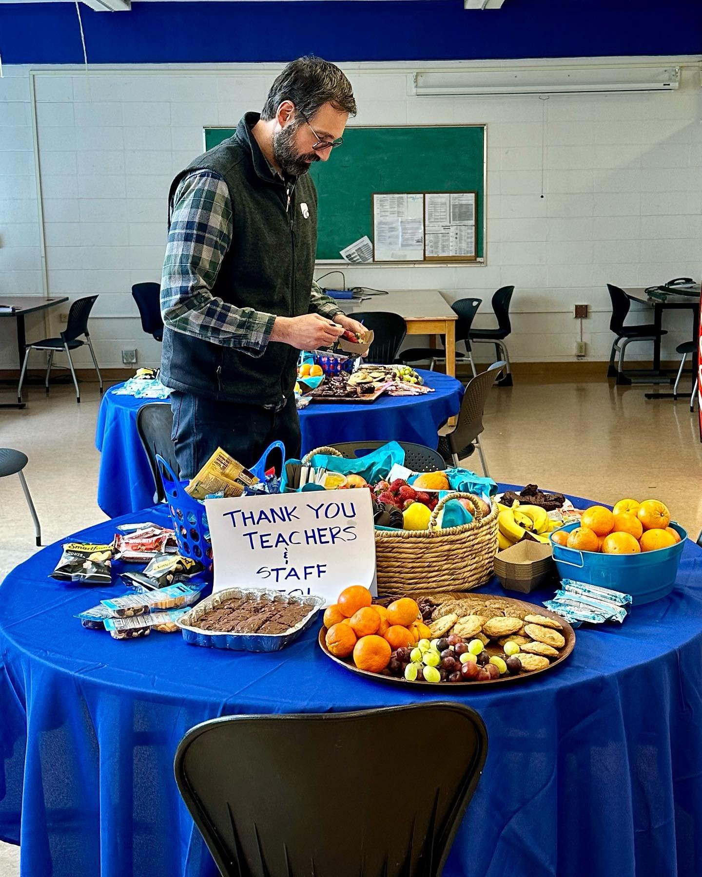 Thank you to everyone who brought treats for today! And to those who volunteered to help show our appreciation for our amazing staff!! 

We need a little more help for Friday - sign-up link in bio!