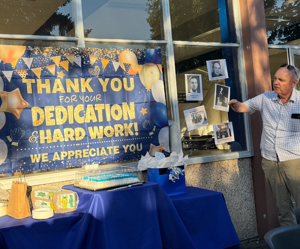 Some more pics of Mr. Floe from last night&rsquo;s FOI send-off.