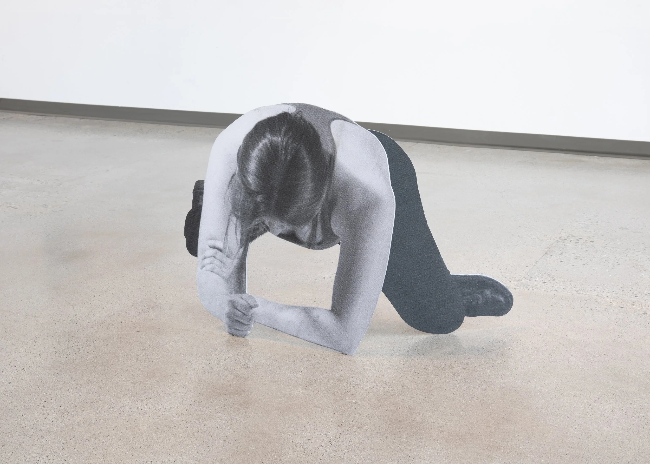Michelle Caron-Pawlowsky, Forward Figure-4 and Double Leg Grapevine (1/2) from Prises finales | Finishing Holds, Alliance Française Vancouver, Capture Photography Festival, 2026.
