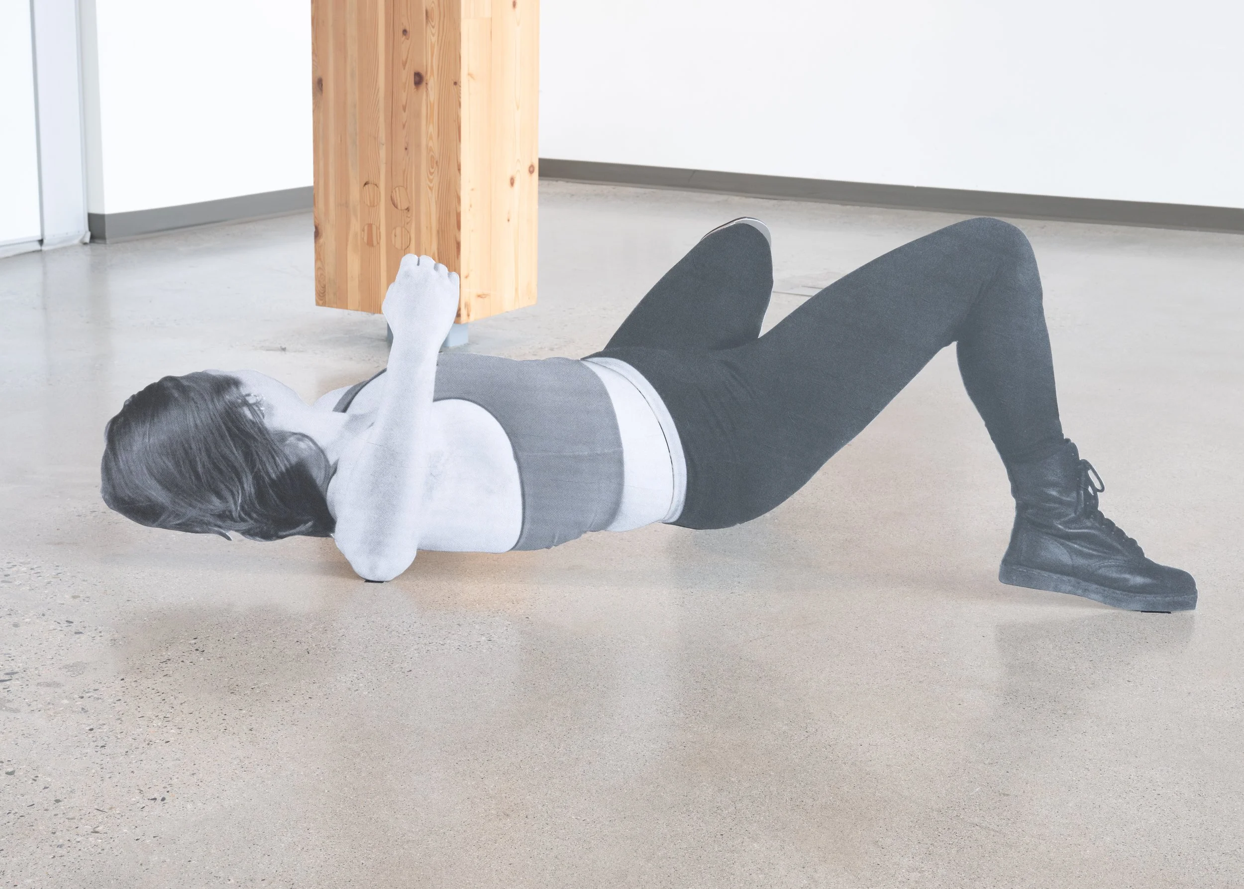 Michelle Caron-Pawlowsky, Continue Moving into a Chin Roll and Neck Crank (1/2) from Prises finales | Finishing Holds, Alliance Française Vancouver, Capture Photography Festival, 2026.