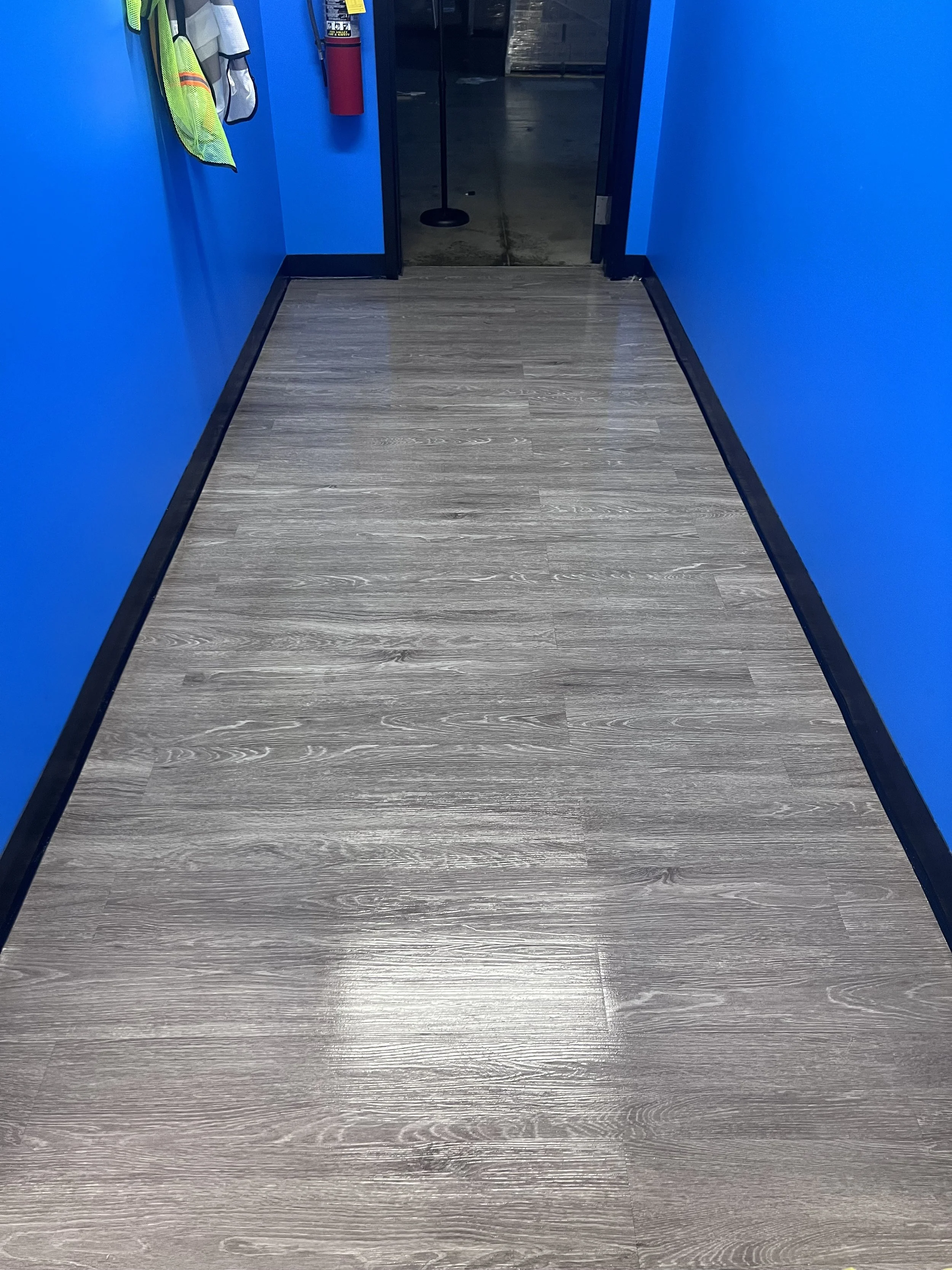 Commercial building hallway and office floor maintenance service in Lockport and Lemont IL.⁠