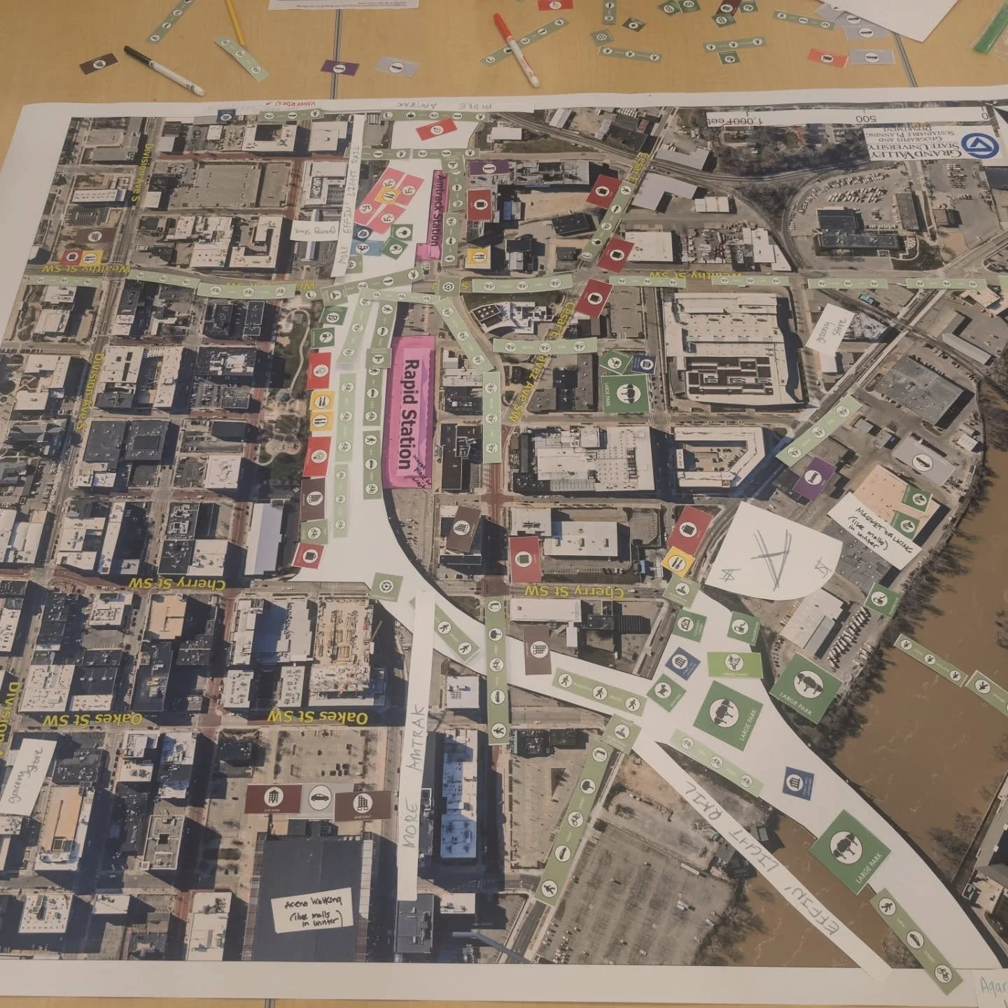 Thank you to all who came out to our Reimagining 131 section yesterday! We asked what you would like to see instead of a freeway, and you all answered with parks, bike paths, business, homes. and community. 

This is just the beginning of this conver
