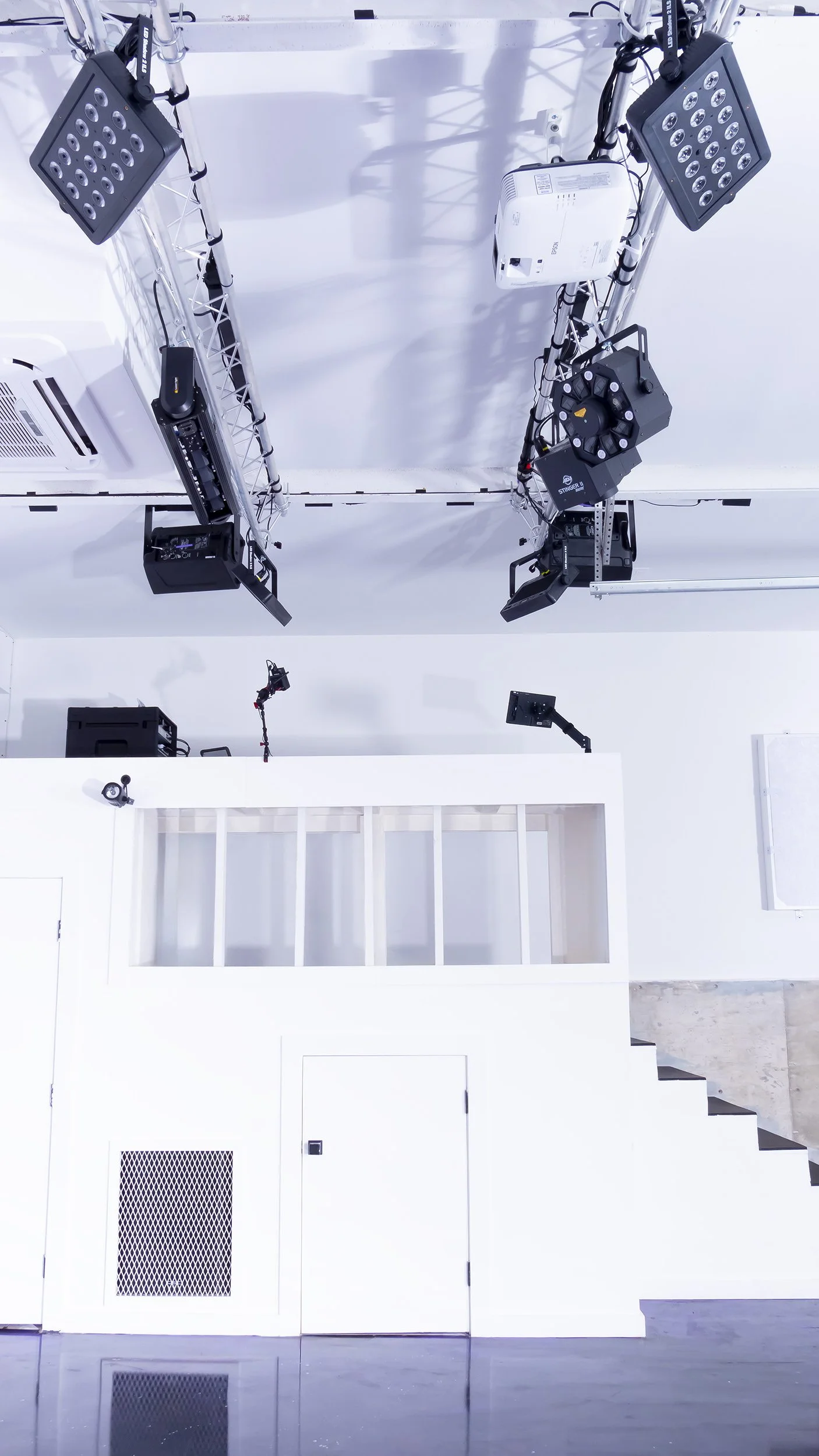 Airbnb with Photography / Video studio - Austin, TX