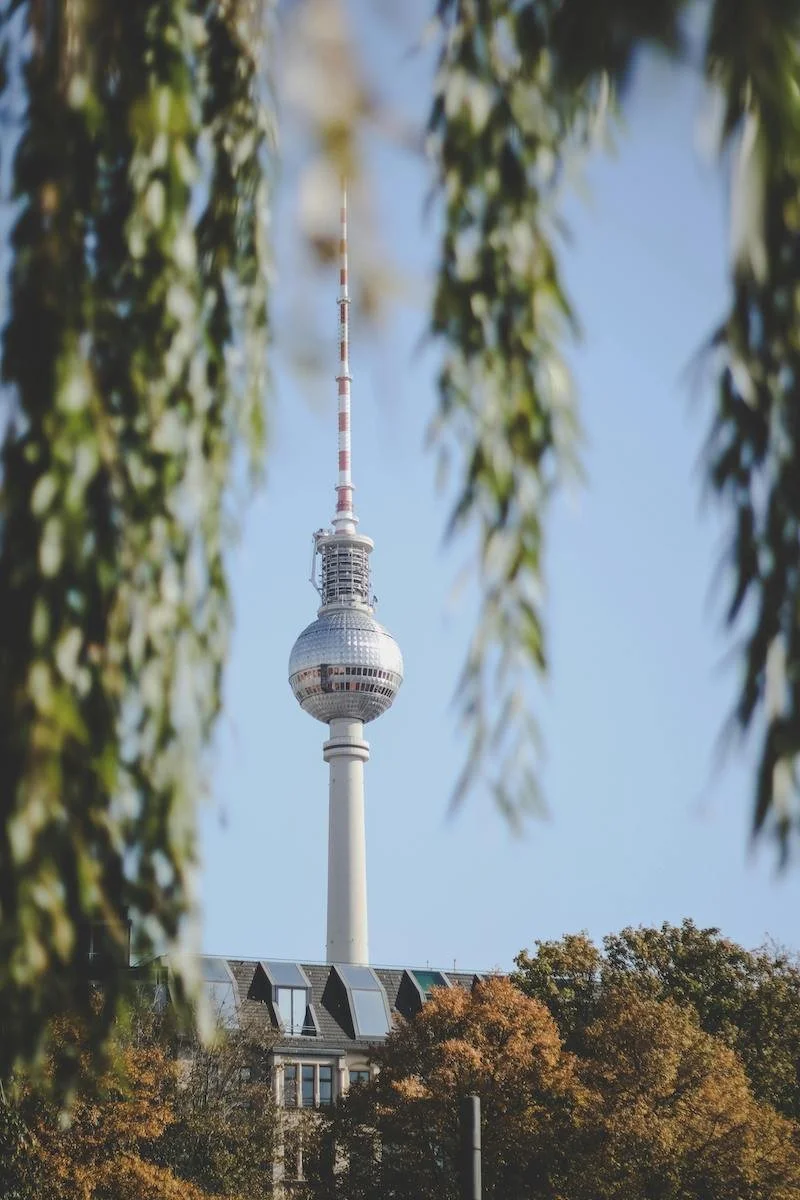 Selbstwert-Coaching-Fernsehturm-pexels-seven11nash-624363.jpg