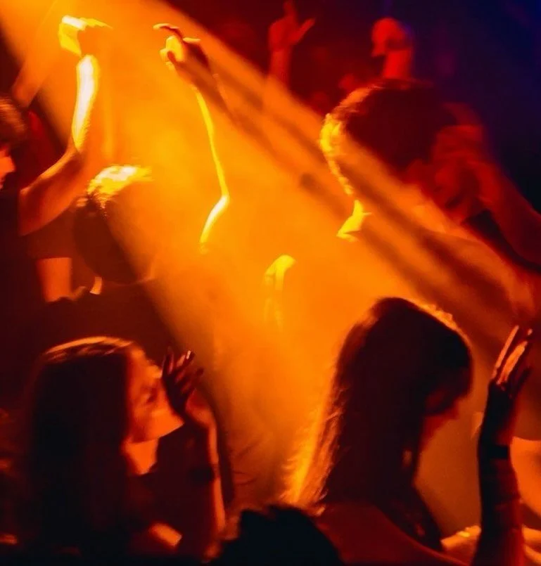 The art of nightlife.

#trischli #dancefloor #club