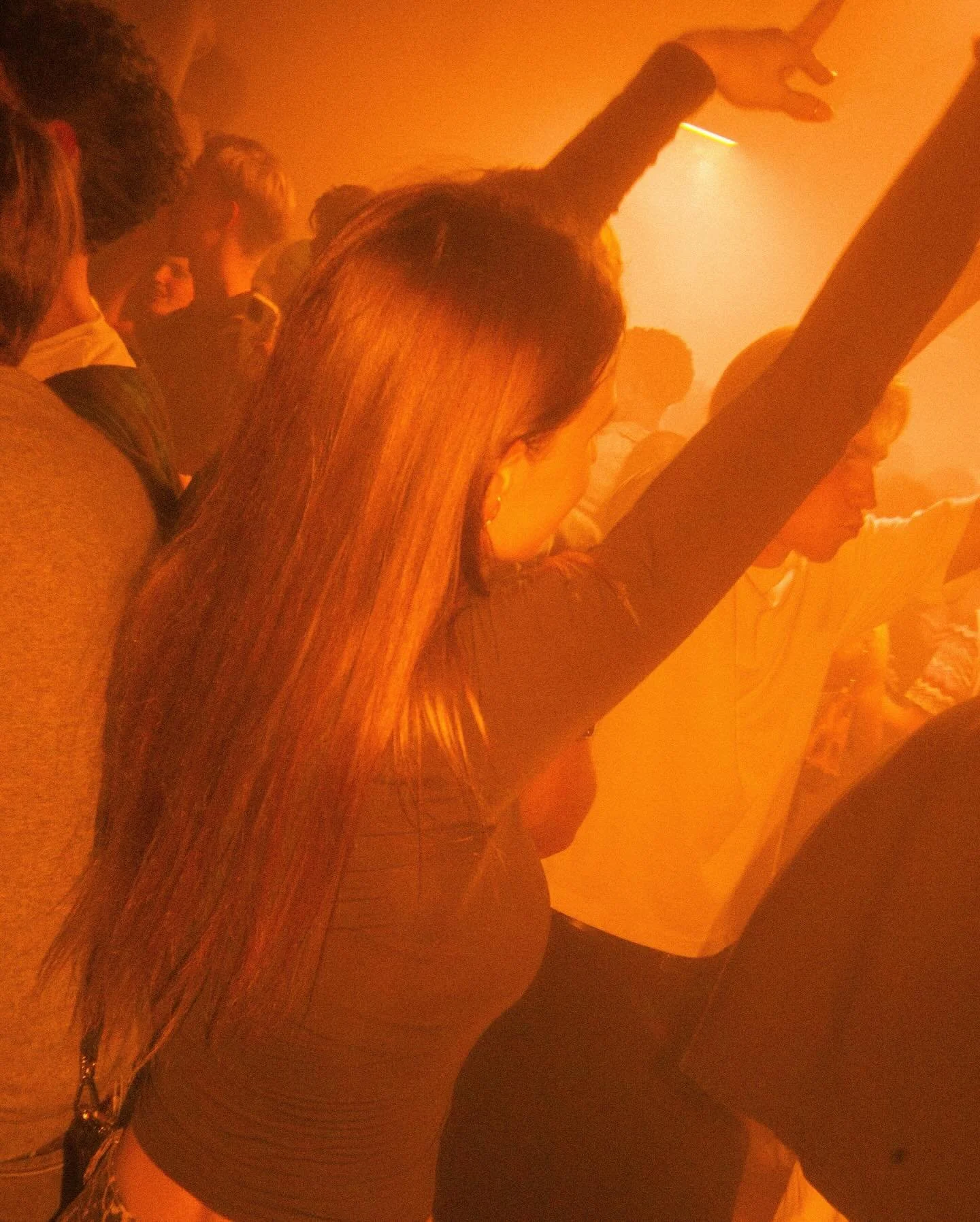 Energy that speaks loud
#trischli #clubbing #girls