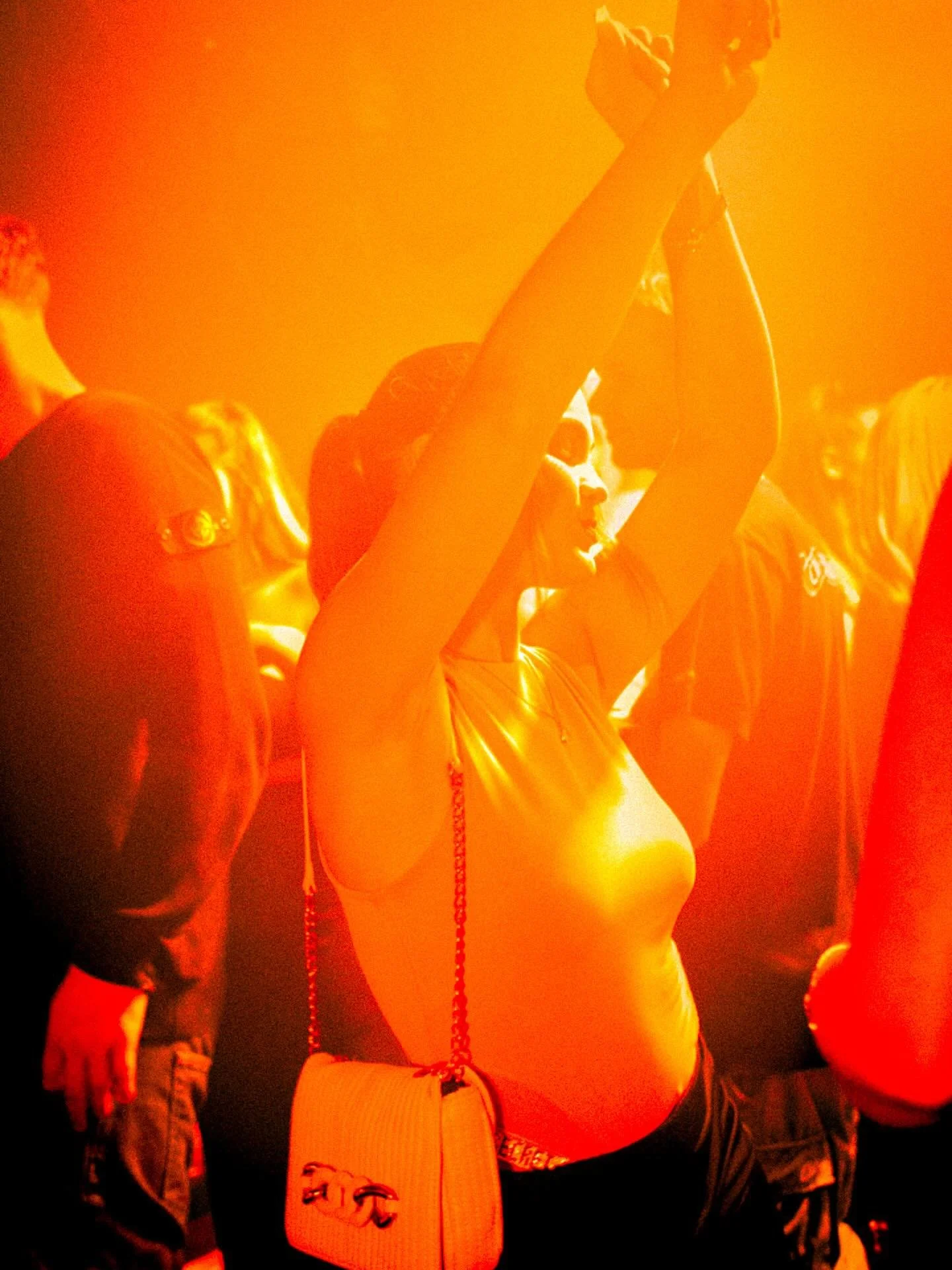 dance like nobody's watching.

#trischliclub #partying #event