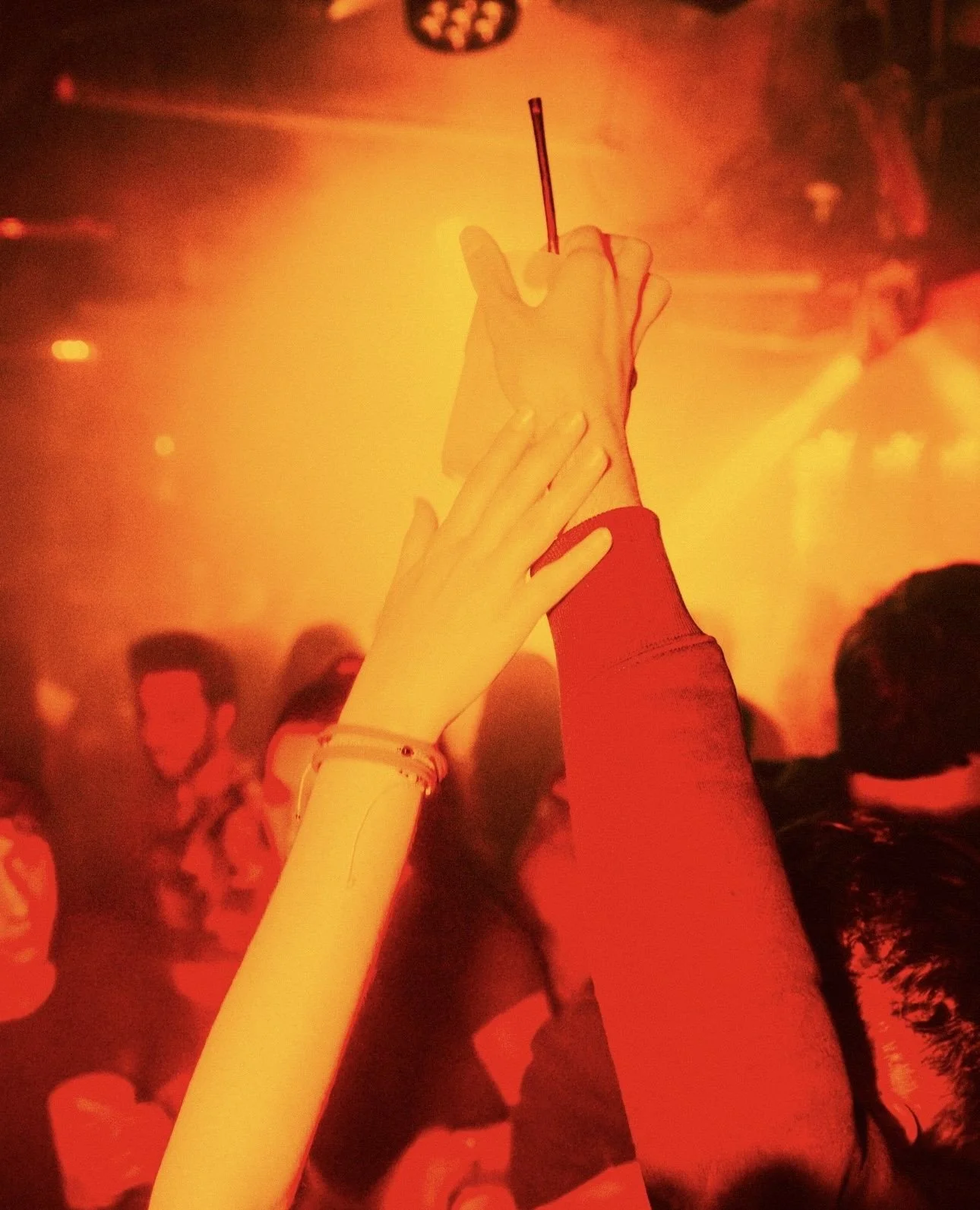 raise your glass and enjoy the moment⁠
⁠
⁠
#trischli #dance #clubbing