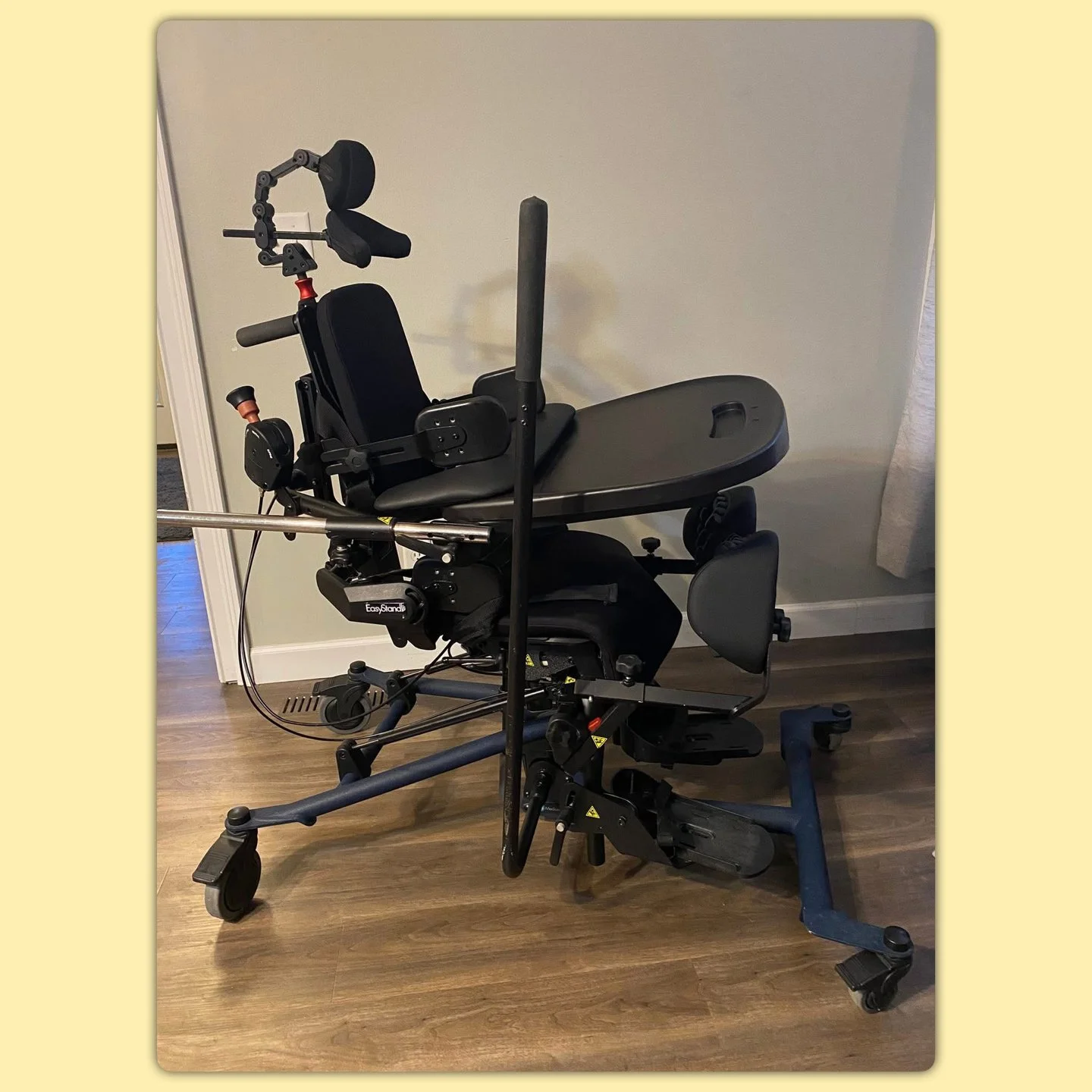 EasyStand Bantam - Medium