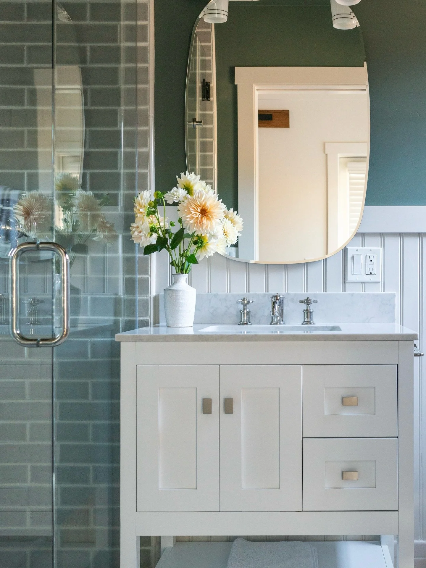 A&nbsp;bathroom&nbsp;designed to slow you down (in the best way).

For these hotel bathrooms we designed around the idea of sanctuary.

A rounded mirror that softens edges, shelves styled with care, and a palette pulled straight from the coast. It&rs