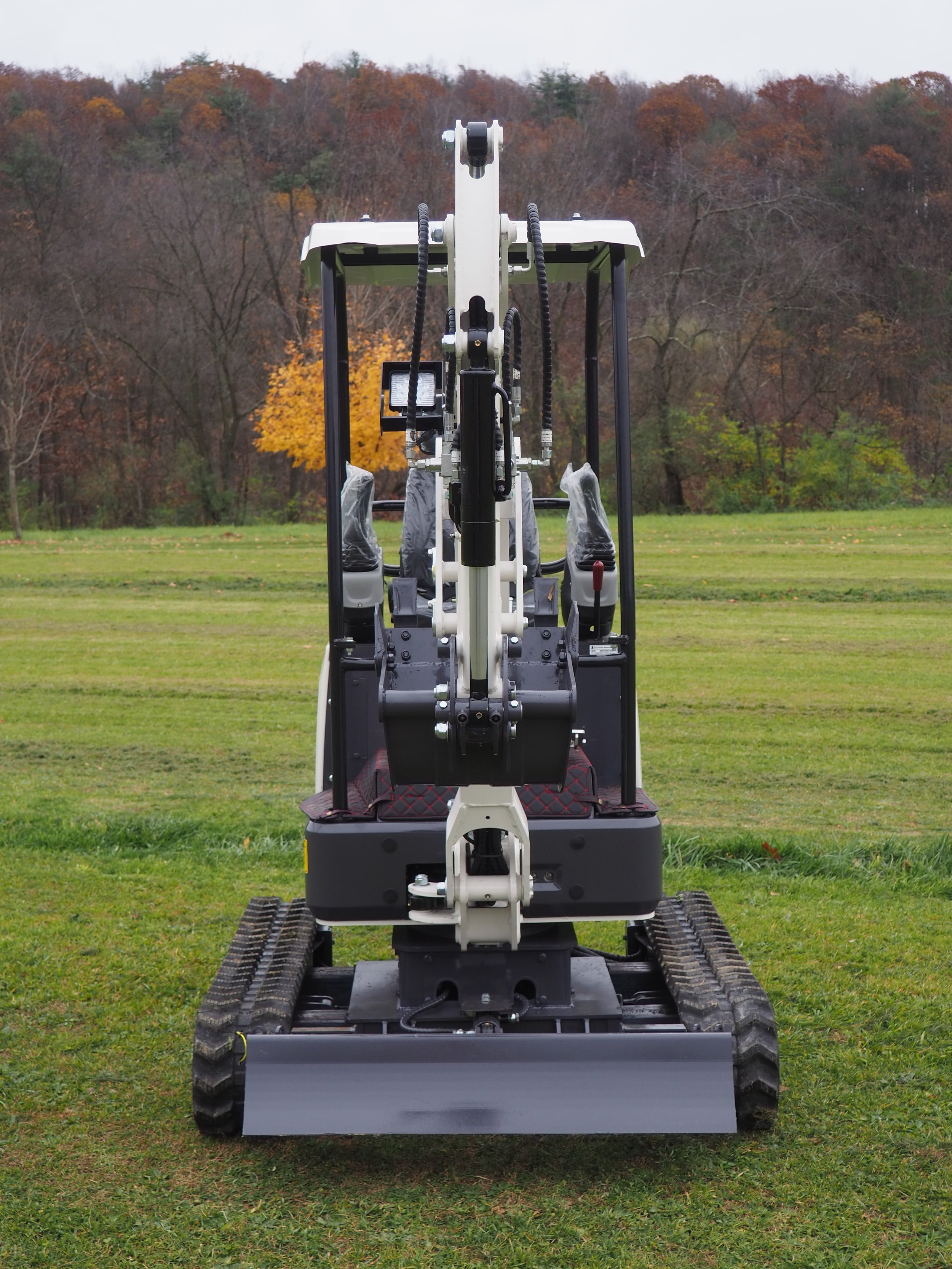 ZH24D | Mini Excavator | 1 Ton | Diesel | 24 Series — Mini ZH24D | Mini Excavator | 1 Ton | Diesel | 24 Series — Mini