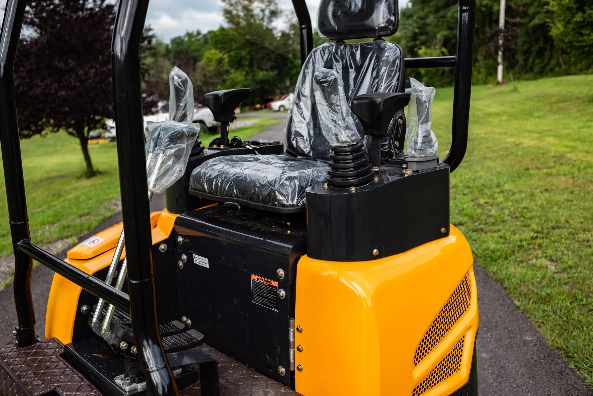 ZH24D | Mini Excavator | 1 Ton | Diesel | 24 Series