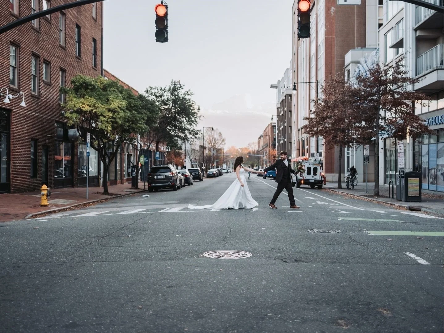 Wide frame. City backdrop. Always a favorite. 🤍 #WideshotWednesday