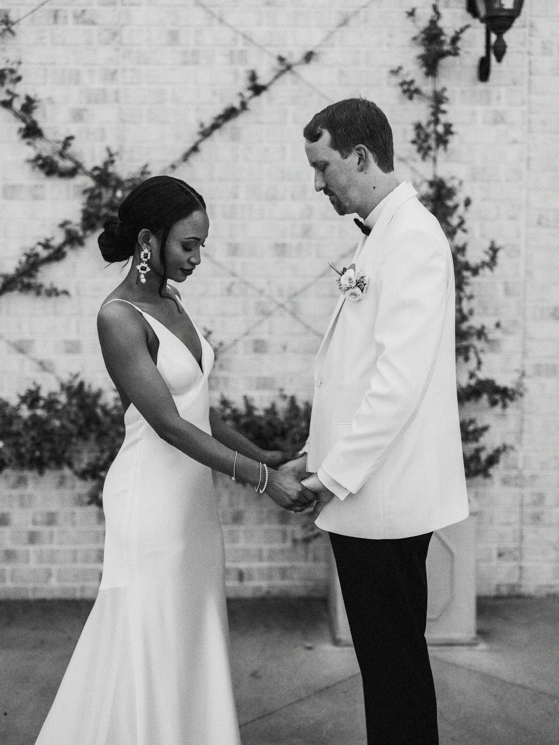 blackandwhiteweddingphotography.jpg