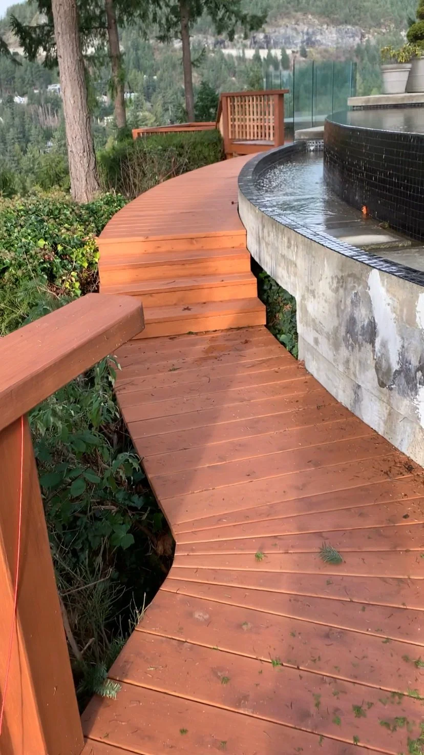 Cliff Side Wraparound Deck
