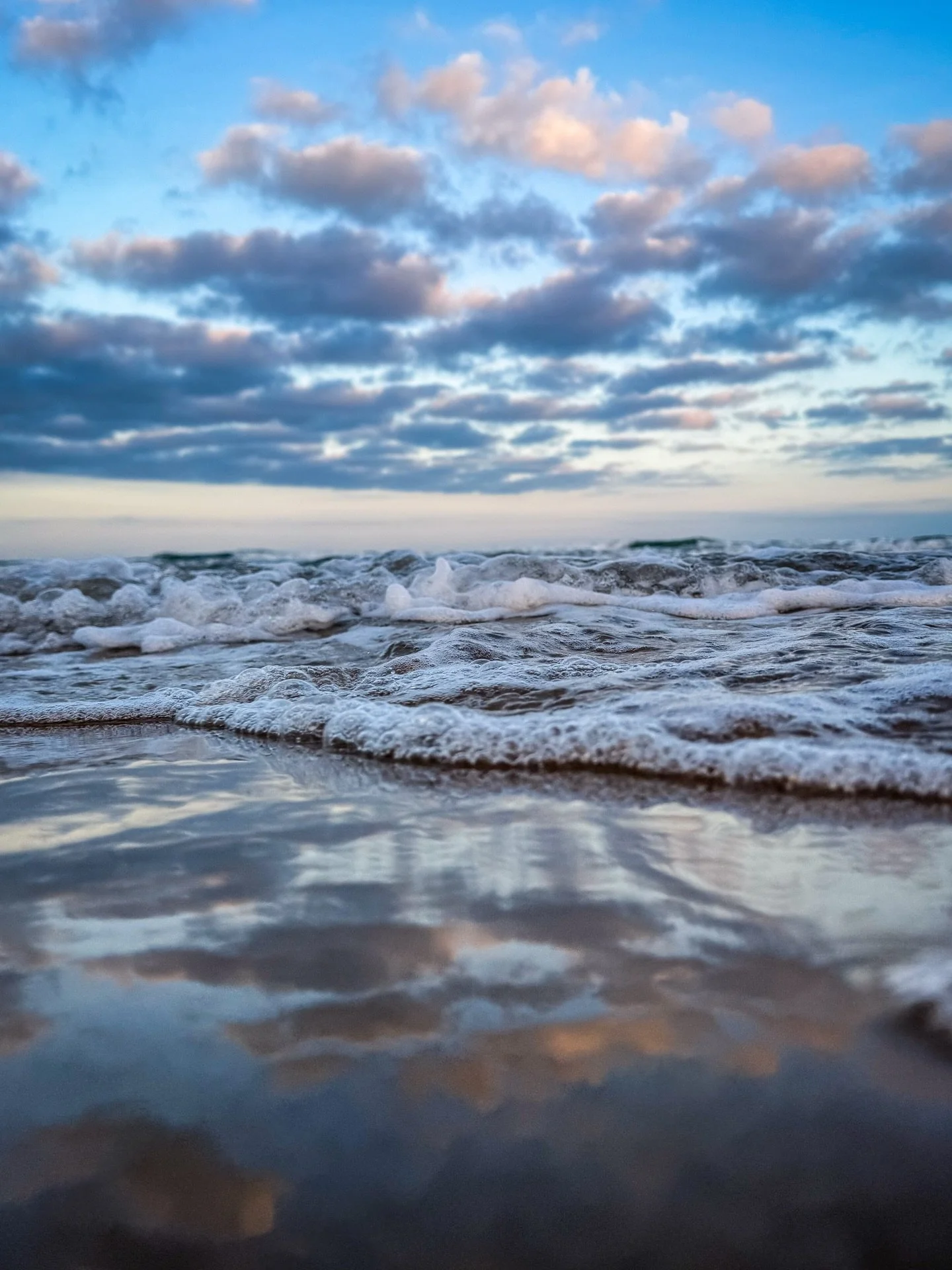 I spent the holidays traveling and ended up with photos than I really didn&rsquo;t expect to love. 

And I&rsquo;m FINALLY starting to share them, beginning with my short beach day at South Padre Island, TX. It was unseasonably warm, the beach was ca