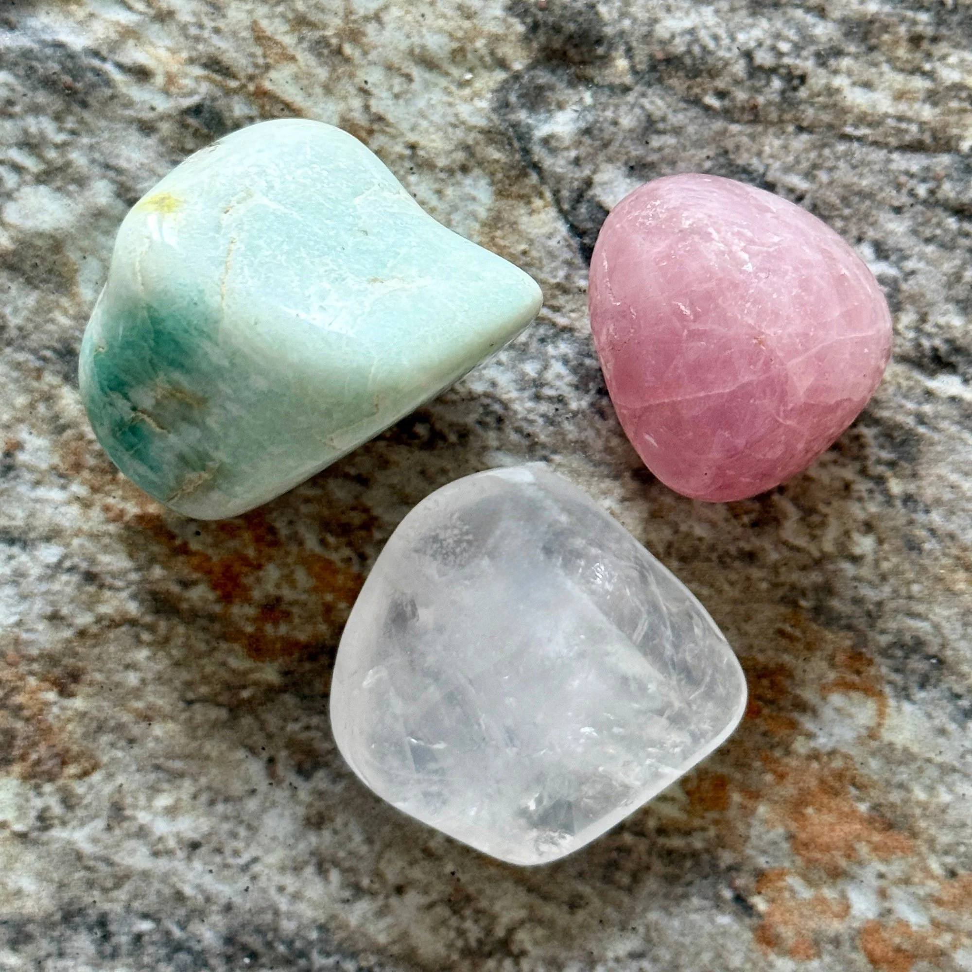 kindness-crystals-amazonite-rose-quartz-clear-quartz.jpg