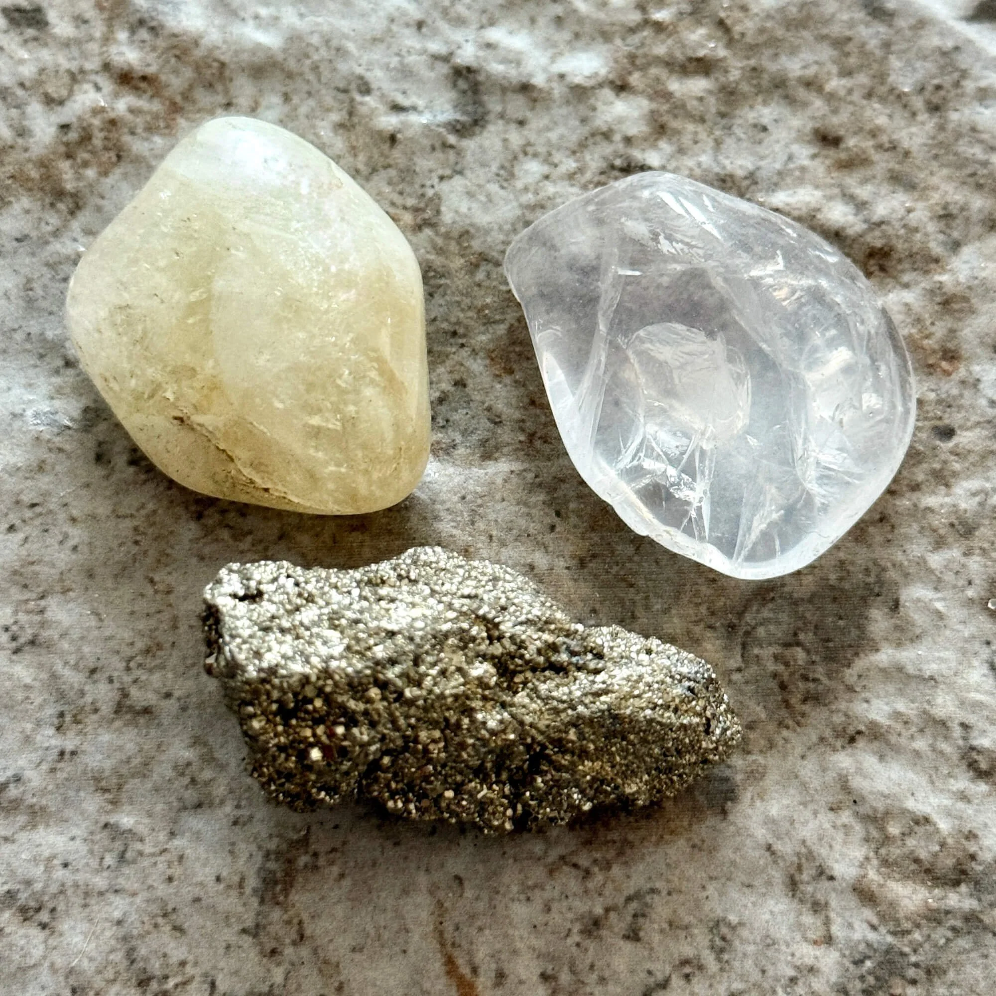 solar-plexus-crystals-citrine-pyrite-clear-quartz.jpg