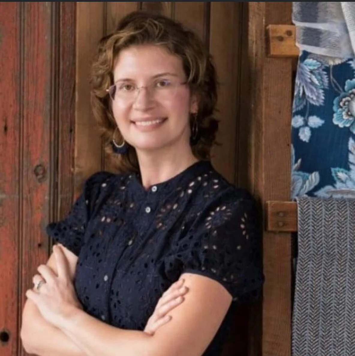 I&rsquo;d like to introduce myself to you. I&rsquo;m Heather Hill. I&rsquo;ve been in this window covering business for the past 23 years. From Calico Corners to Ethan Allen to Sheffield furniture and now  partnering with Karen Lander at Drapery Desi