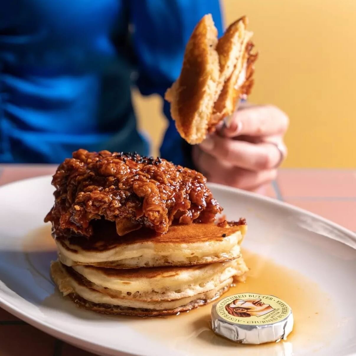 Remember those @souldeli.surryhills KFC hotcakes we mentioned a few weeks ago? 🍗 Take a look this best selling treat where sweet meets savoury 🤤

Korean fried chicken bathed in sweet chili sauce takes centre stage on these fluffy buttermilk hot cak