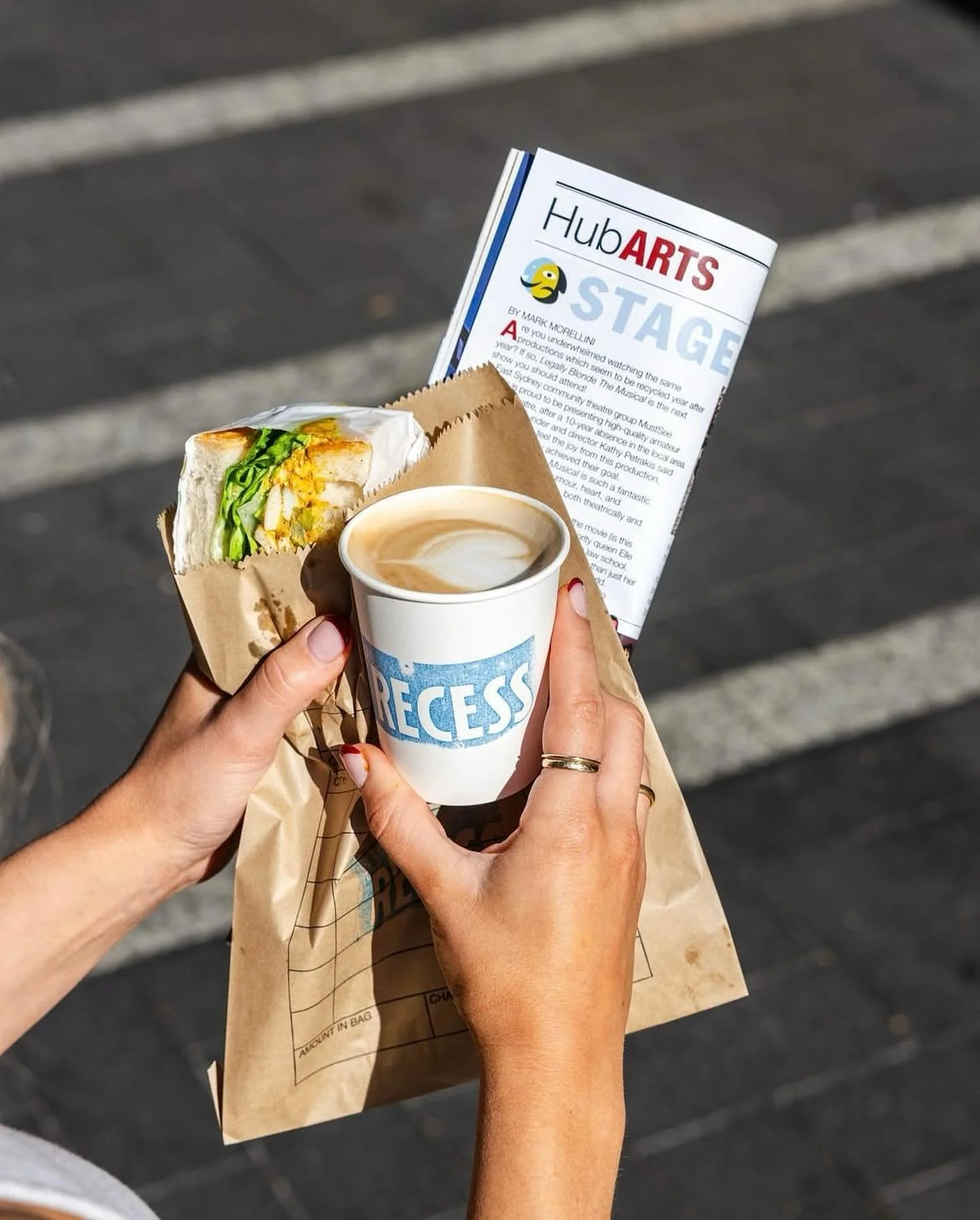 The only kind of Monday juggle we're interested in @its.recess_ 💁&zwj;♀️🥪☕️

Recess is serving up punchy, affordable sandwiches, salads and coffee - your fav go‑to lunch spot!
