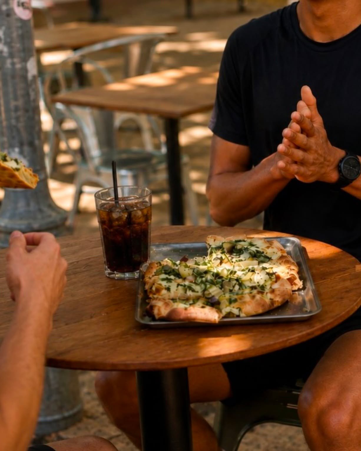 🍺🍴 MARATHON DAY CALLS FOR A PUB MEAL. 🌈 What better place to carb load before, refuel after, or simply settle in while the marathon goes by than your favourite pub? And here in the Rainbow Precinct, we&rsquo;ve got plenty to choose from! CARB LOAD