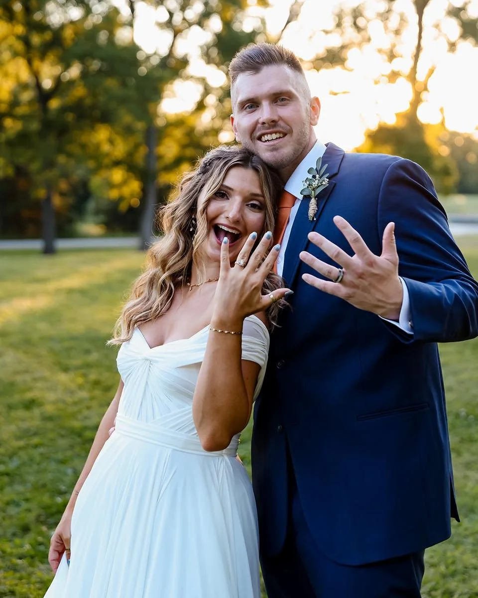 💍 If Santa dropped a fianc&eacute; (and a sparkly new ring!) under your tree this holiday season, it&rsquo;s time to stop hiding that left hand in your pocket and start flaunting it! ✨ 

We know all the stressful wedding questions going through your