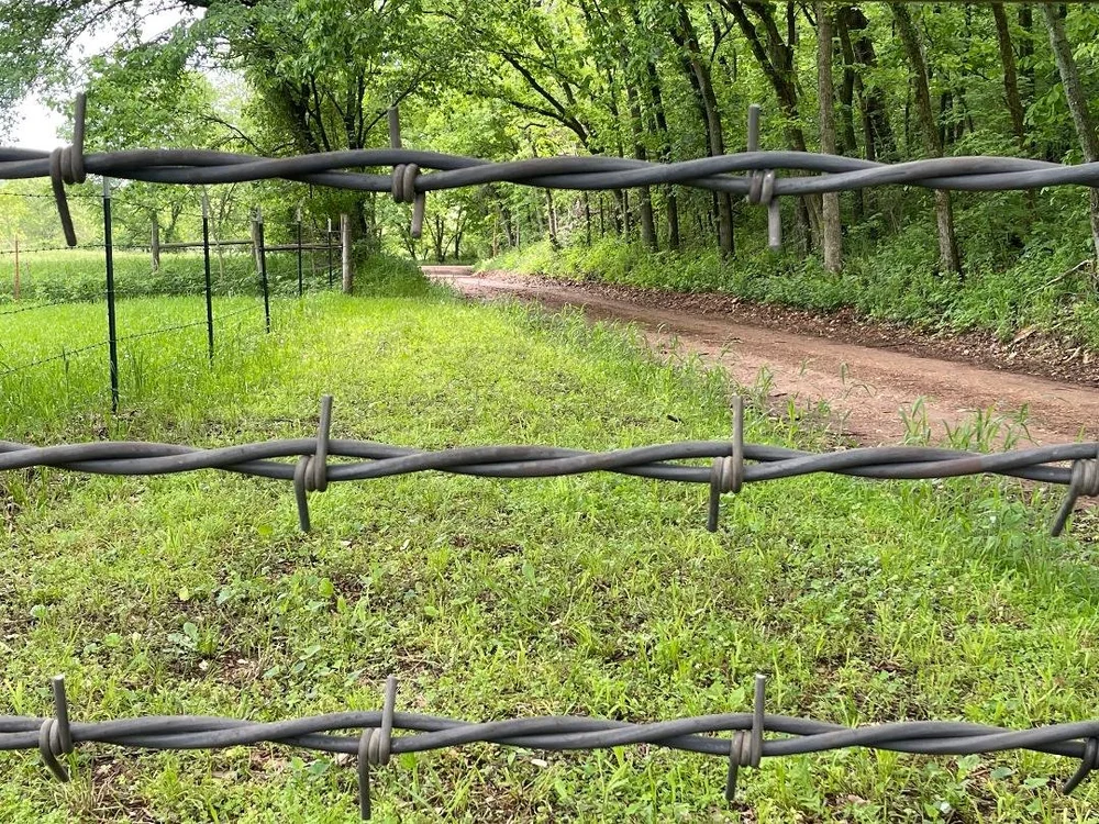 Big Barbwire, Barbed Wire, and Barb Wire — Barbwire for Sale | Duffer's