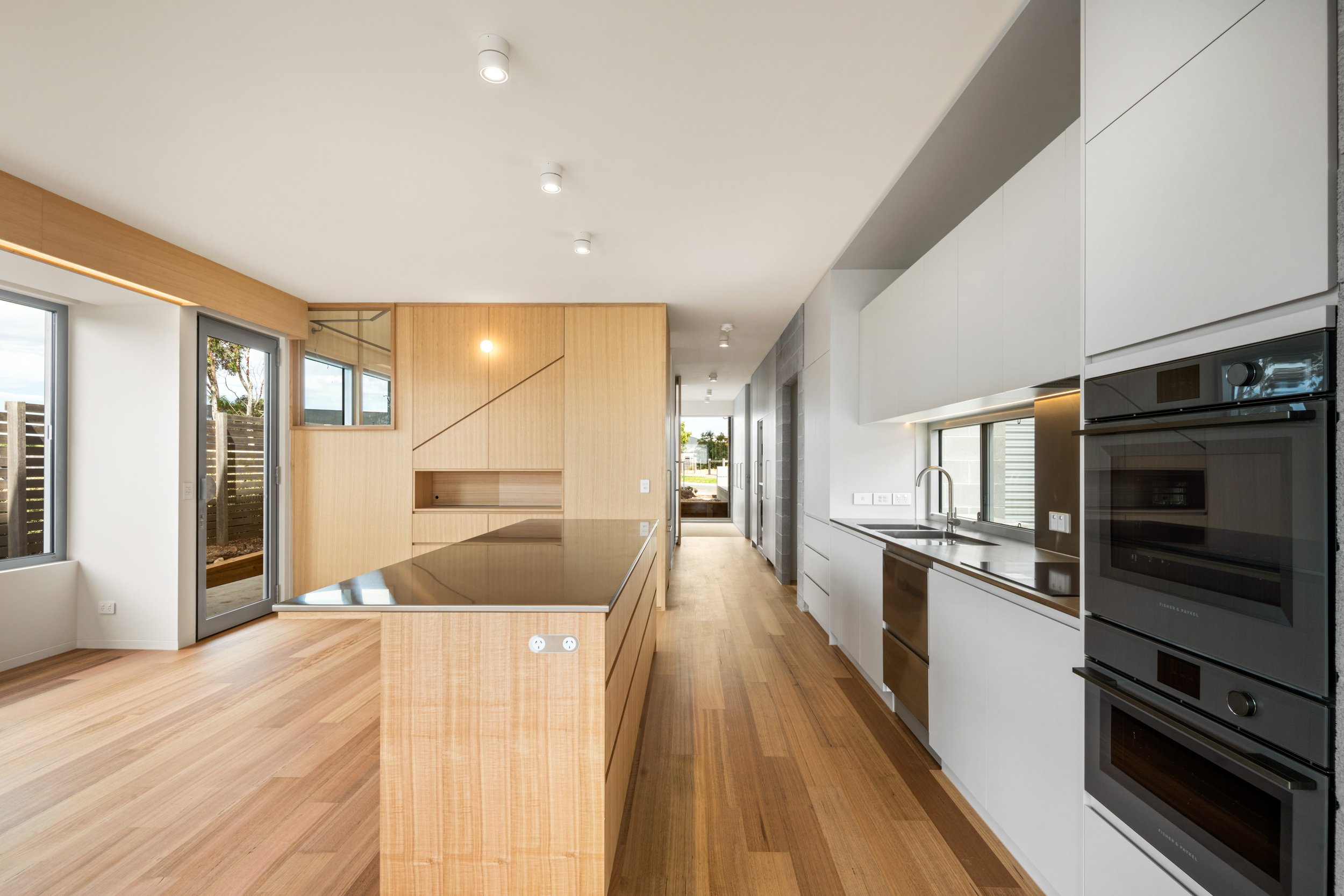 _14 Wellington Crescent, Torquay-6.jpg