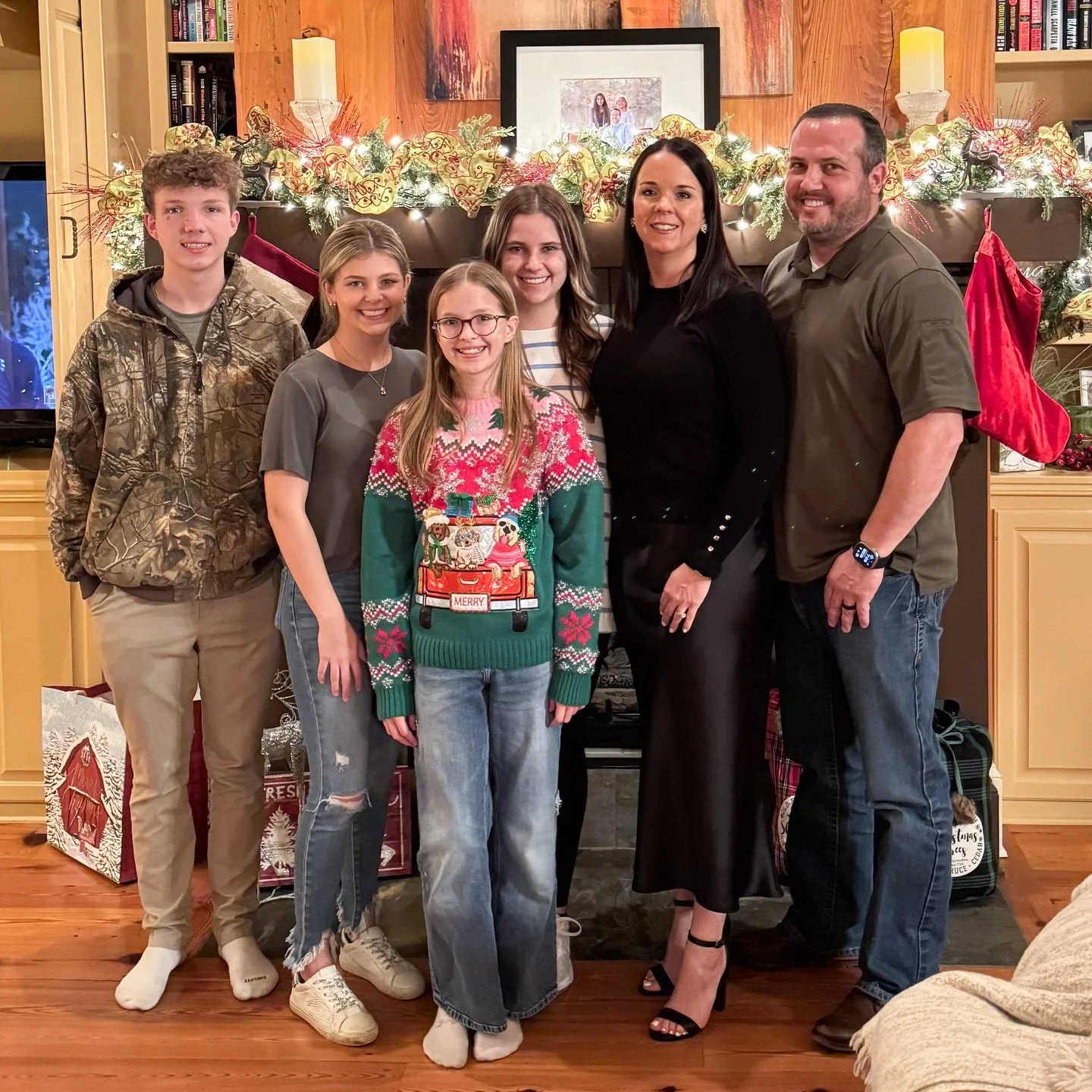 &ldquo;But the angel said to them, &lsquo;Do not be afraid. I bring you good news that will cause great joy for all the people. Today in the town of David a Savior has been born to you; he is the Messiah, the Lord.&rsquo;&rdquo; Luke 2:10-11
Merry Ch