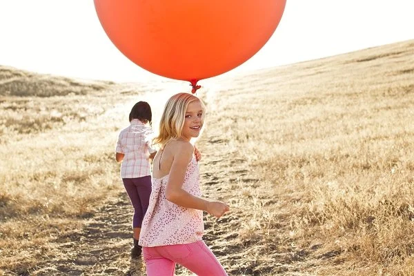 P55_SR100202_balloons_7957_2.jpg