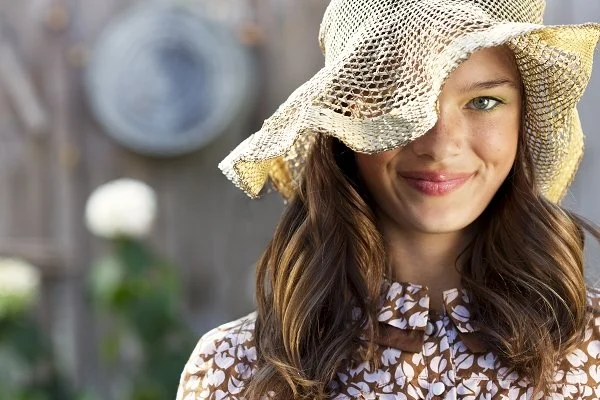 P55_SR100202_straw_hat_beauty_6102_2.jpg