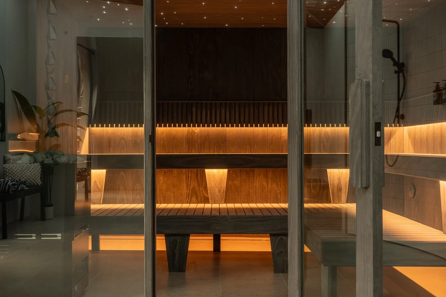 CHOPT WELLNESS 🌿 

We&rsquo;re proud to have created a dedicated wellness space for our team - complete with a fully functional gym, ice bath &amp; sauna.

Supporting both physical &amp; mental wellbeing is our goal - giving our crew the chance to r