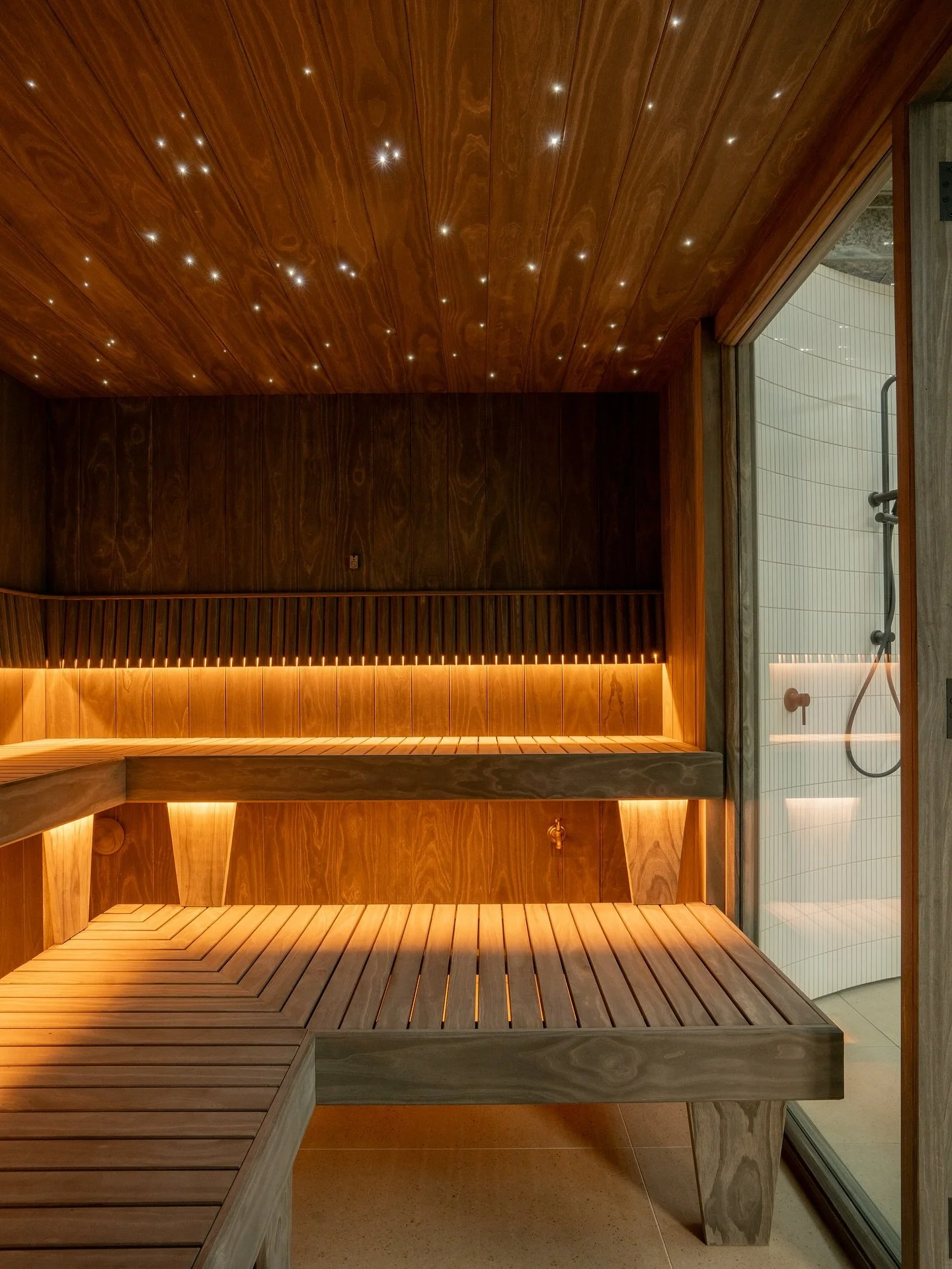 CHOPT WELLNESS 🌿 

We&rsquo;re proud to have created a dedicated wellness space for our team - equipped with a gym, ice bath &amp; sauna.

Supporting both physical &amp; mental wellbeing is our goal - giving our crew the chance to recharge, reset, a