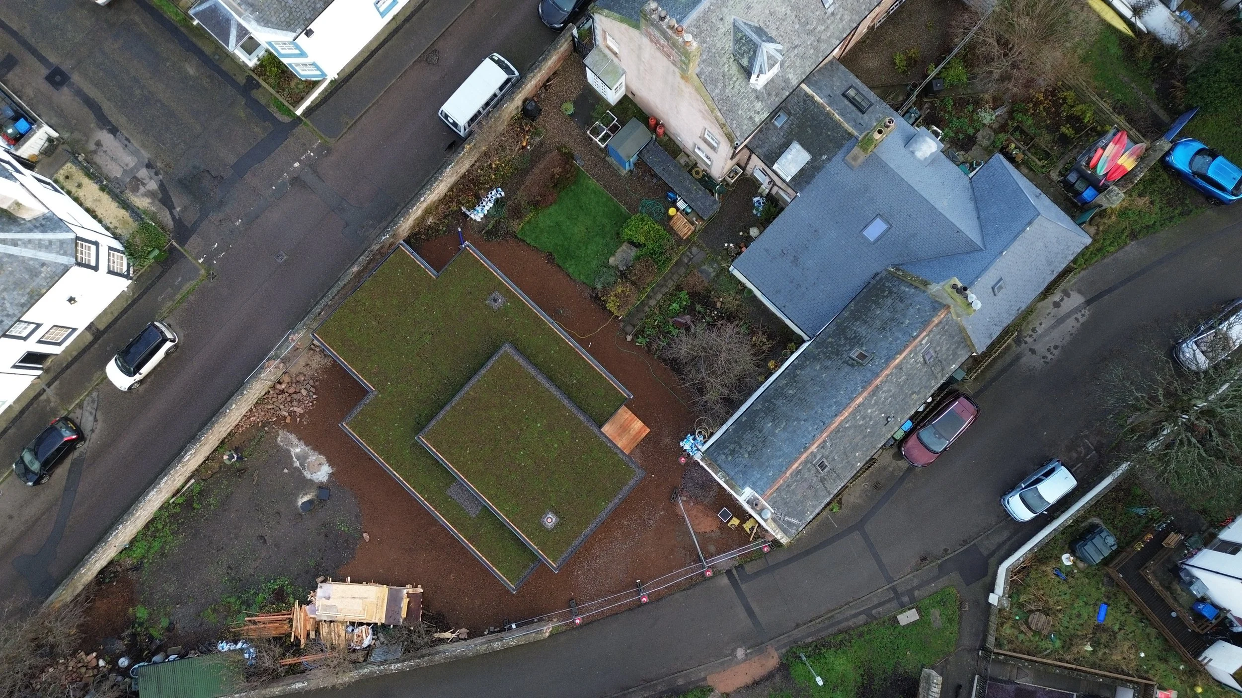 Cromarty home wind and watertight aerial.JPG