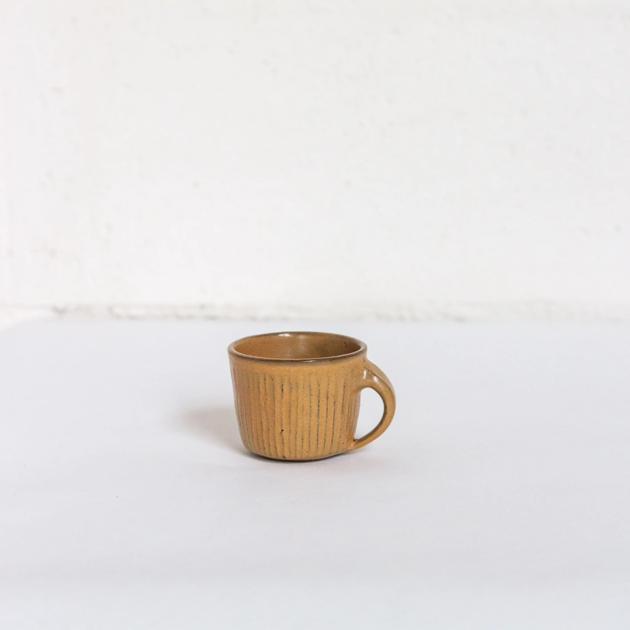 IMG_0015 mug xs jaune.jpg