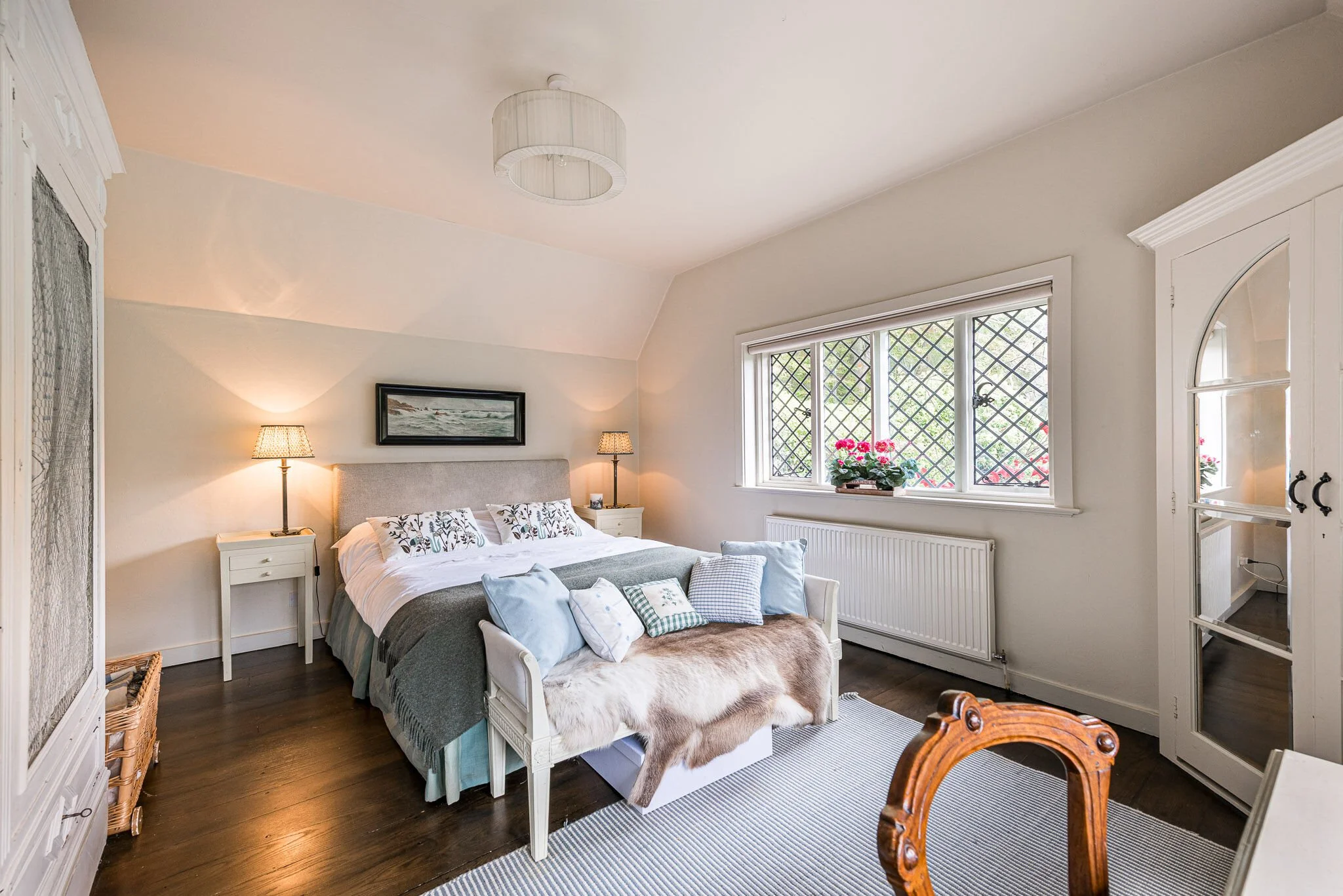 surrey-15-century-country-house-film-photo-shoot-hire-bedroom-sofa.jpg