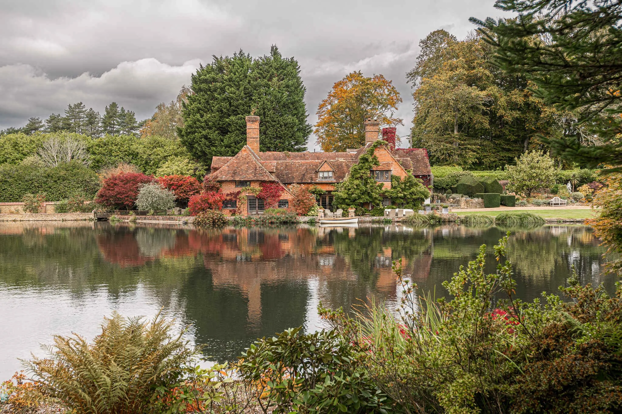 surrey-15-century-country-house-film-photo-shoot-hire-lake-view.jpg