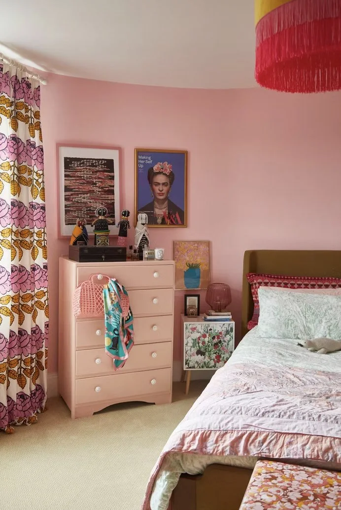 london-kitsch-wes-anderson-apartment-film-photo-shoot-location-hire-pink-bedroom.jpg