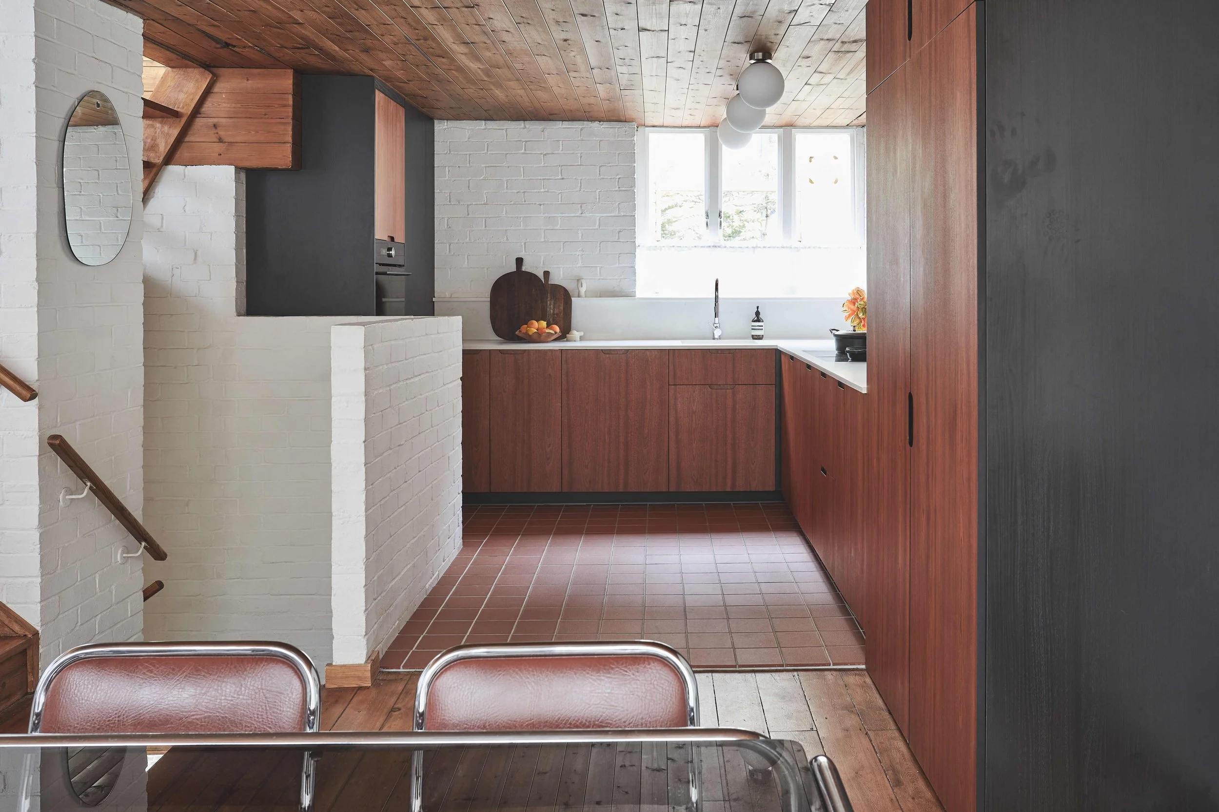 london-retro-mid-century-photo-film-shoot-location-modern-1960s-kitchen-windows.jpg