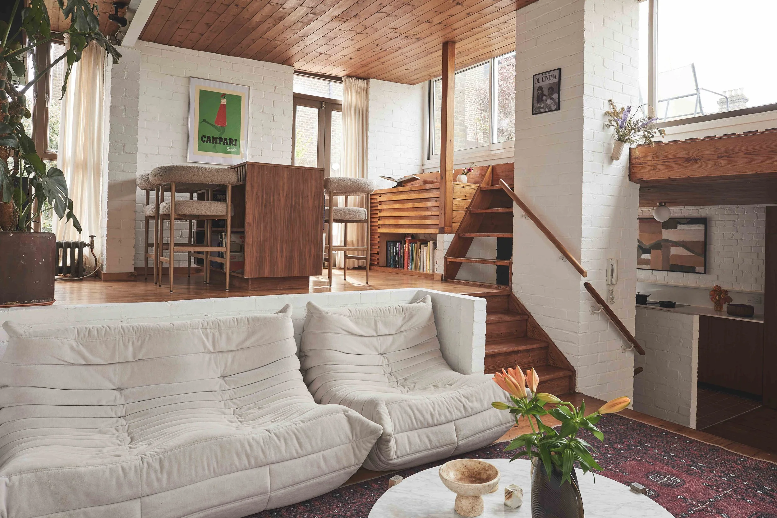 london-retro-mid-century-photo-film-shoot-location-modern-1960s-white-sofa.jpg