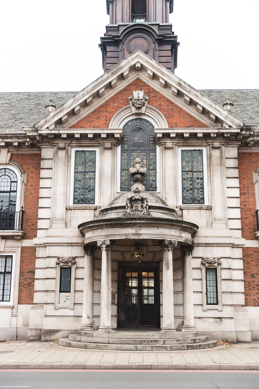 london-period-art-deco-town-hall-film-photo-shoot-event-location-unique-venue-hire-grand-entrance.jpg