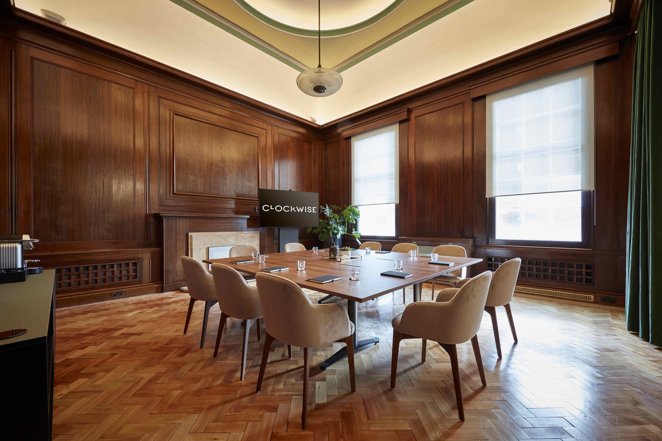 london-period-art-deco-town-hall-film-photo-shoot-event-location-unique-venue-hire-small-conference-table.jpg