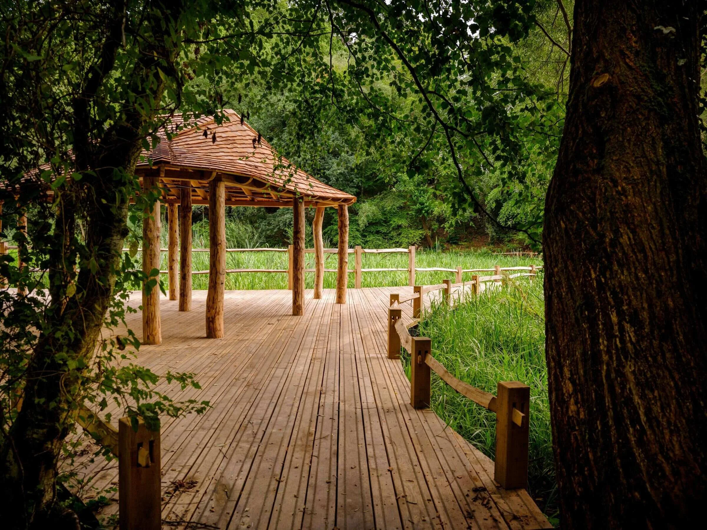 sussex-period-elizabethan-mansion-film-photo-shoot-location-unique-venue-hire-gazebo-boardwalks.jpg