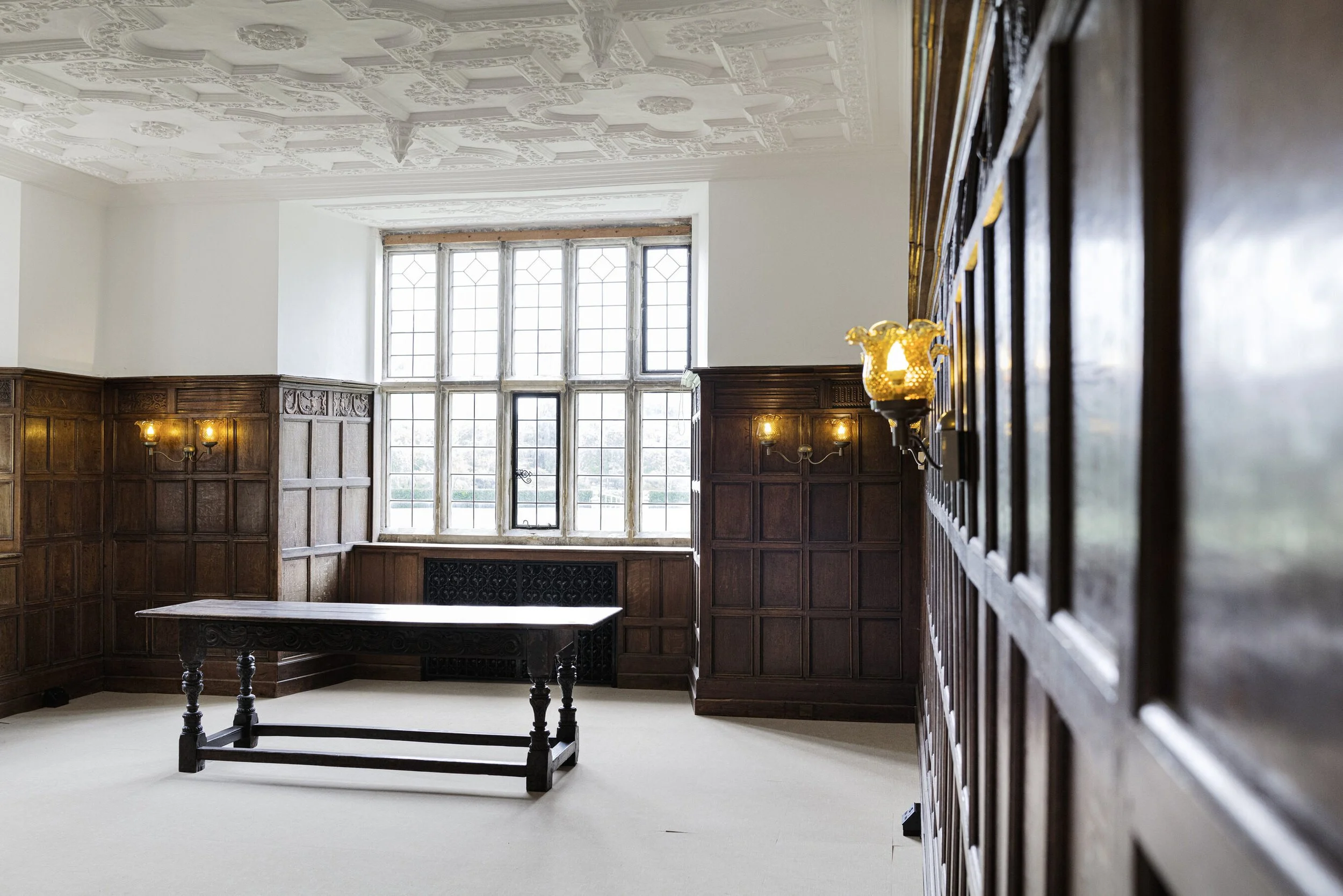 sussex-period-elizabethan-mansion-film-photo-shoot-location-unique-venue-hire-wall-lamps.jpg