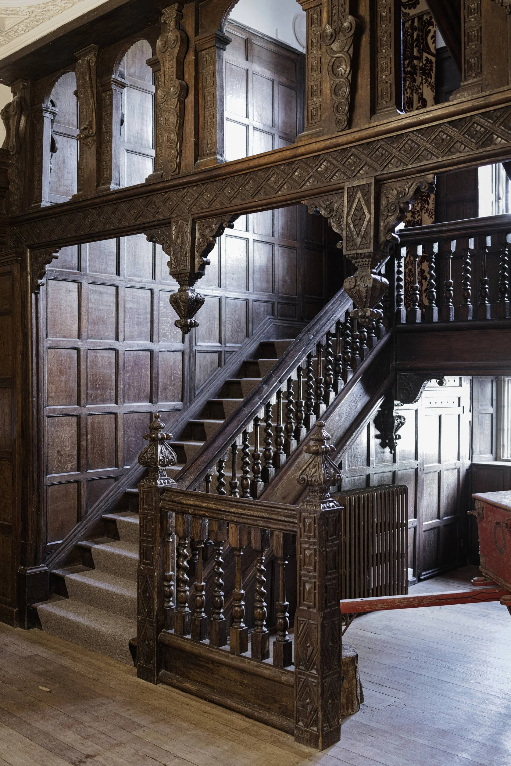 sussex-period-elizabethan-mansion-film-photo-shoot-location-unique-venue-hire-wooden-panels.jpg