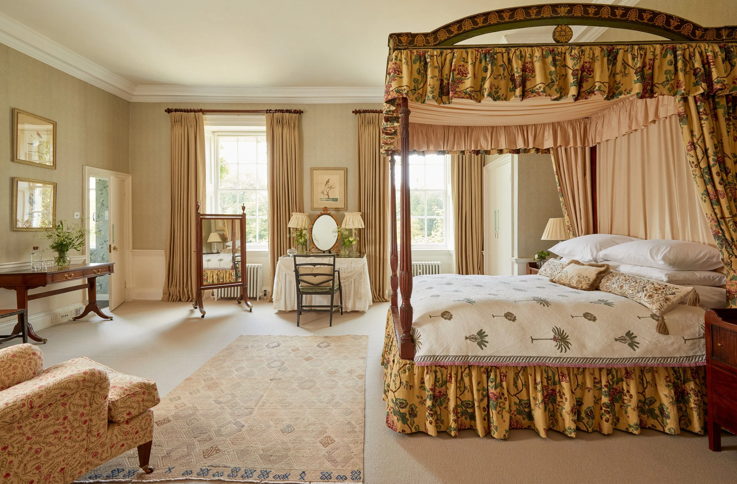 cotswolds-period-manor-house-film-photo-shoot-event-location-unique-venue-hire-green-bedroom-2.jpg