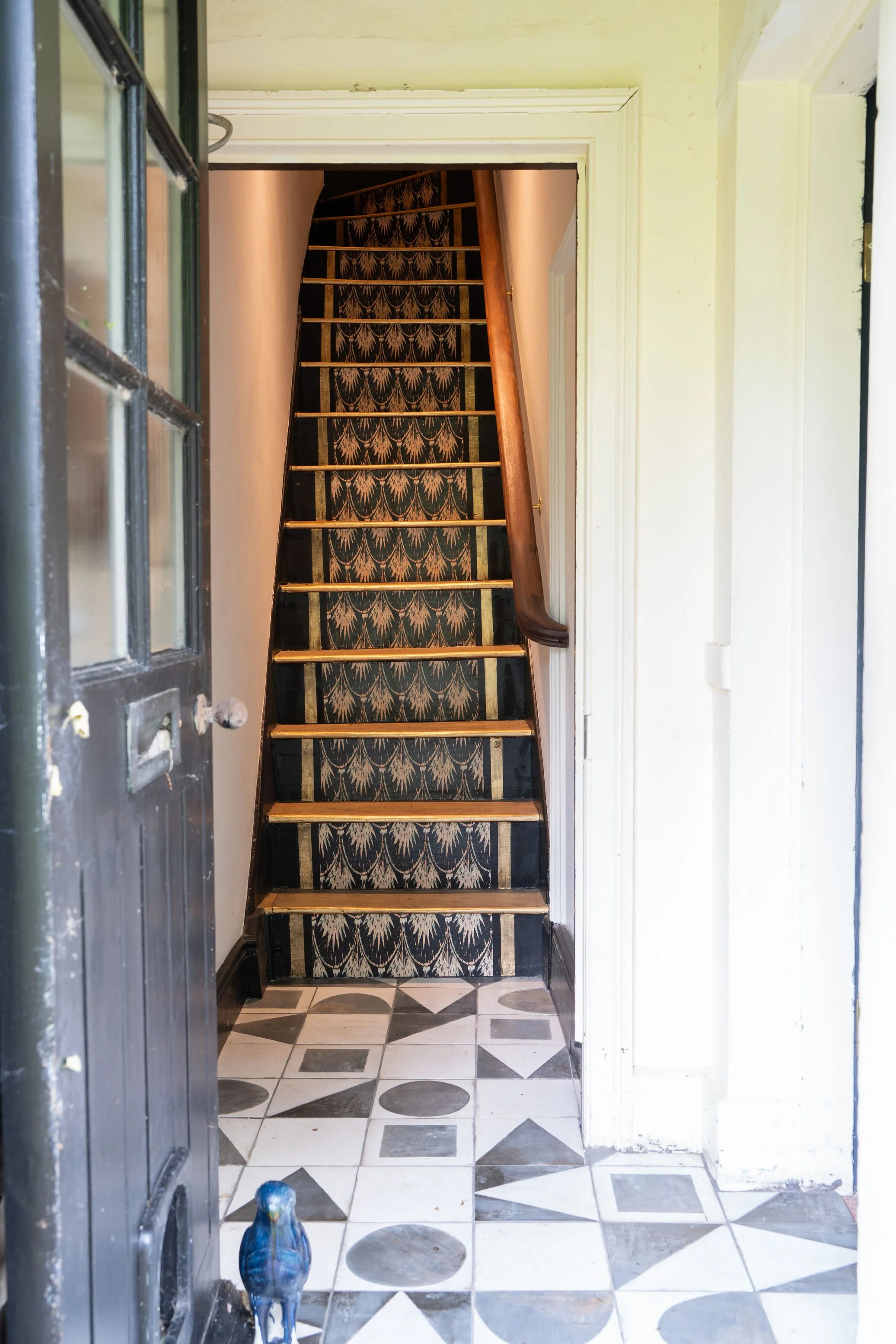 cambridgeshire-period-manor-house-film-photo-shoot-event-location-unique-venue-hire-carpet-runner-staircase.jpg